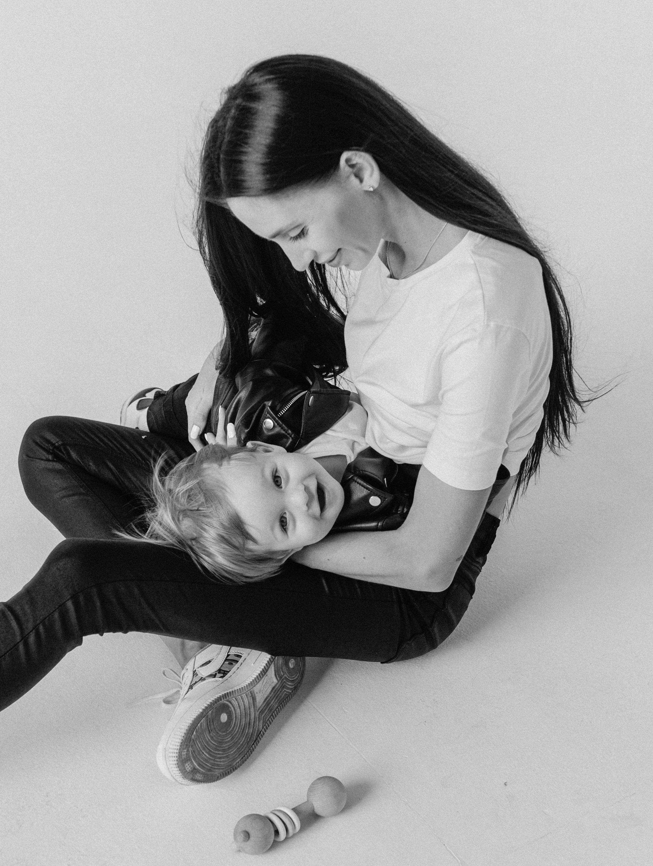 Monika & Leo. Krása tehotenstva v objektíve — Maria Milosovic, tehotenská fotografka