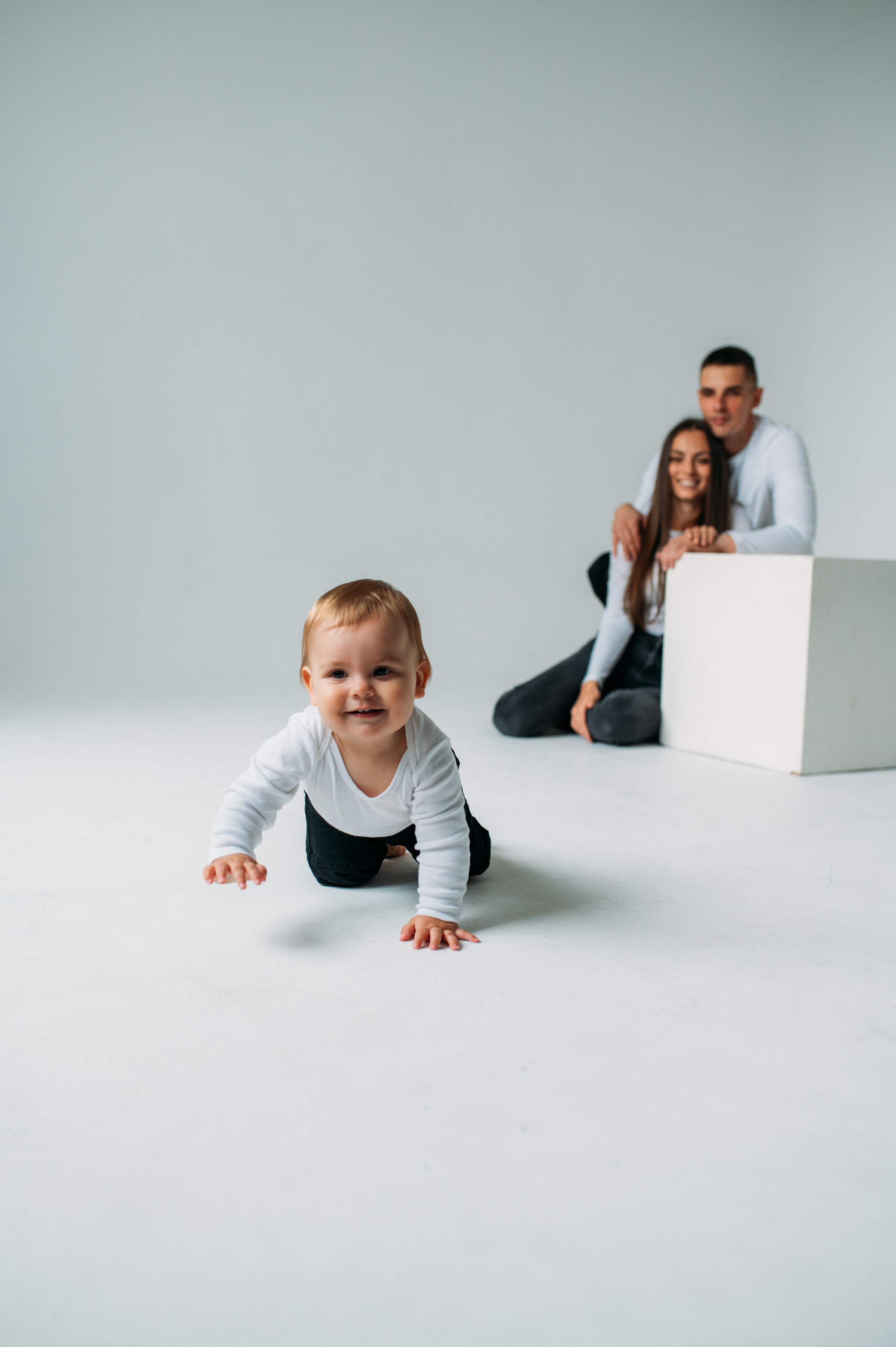 Adrian & Dušana & Sebastian. Krása tehotenstva v objektíve — Maria Milosovic, tehotenská fotografka