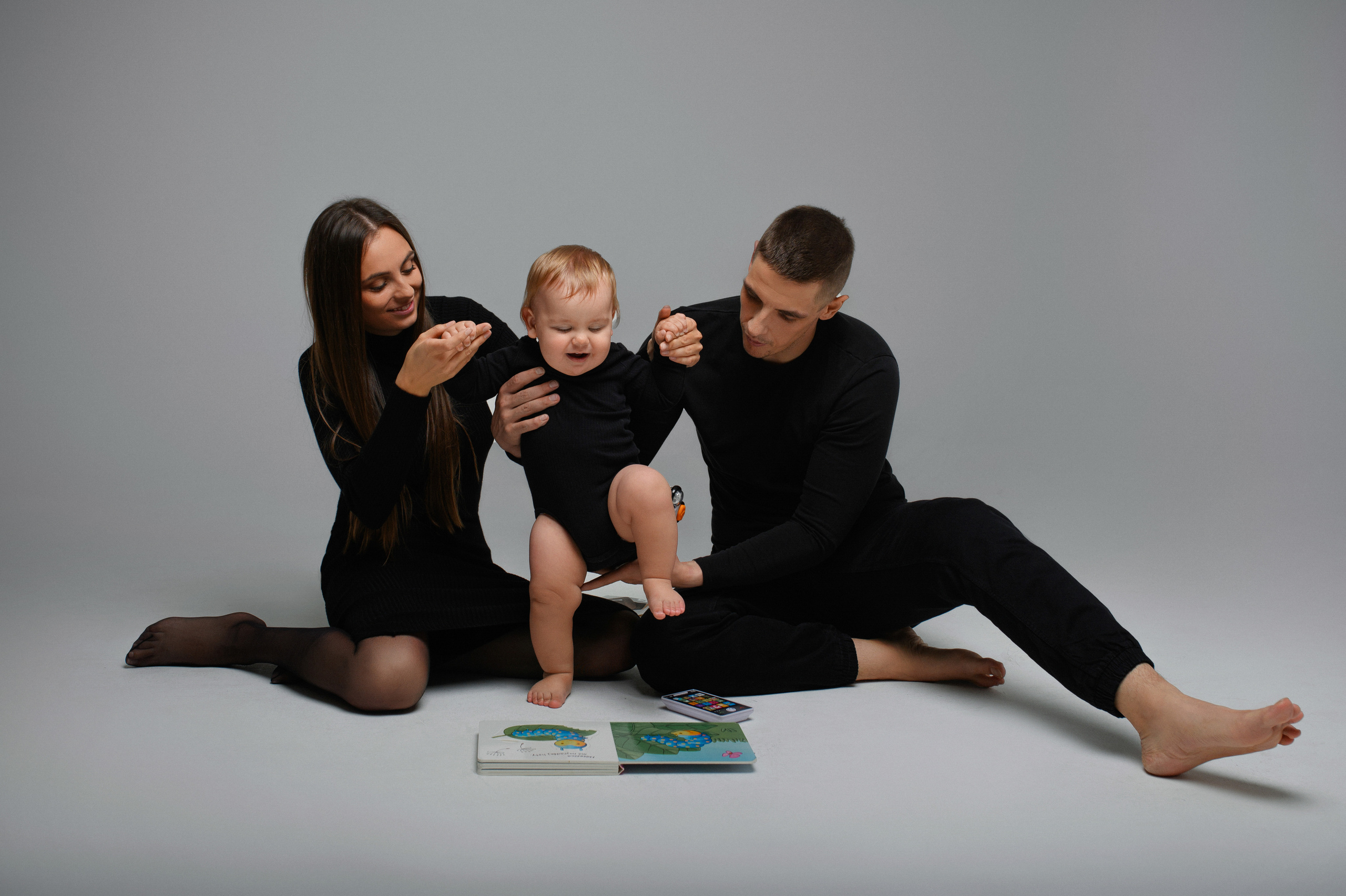 Adrian & Dušana & Sebastian. Krása tehotenstva v objektíve — Maria Milosovic, tehotenská fotografka