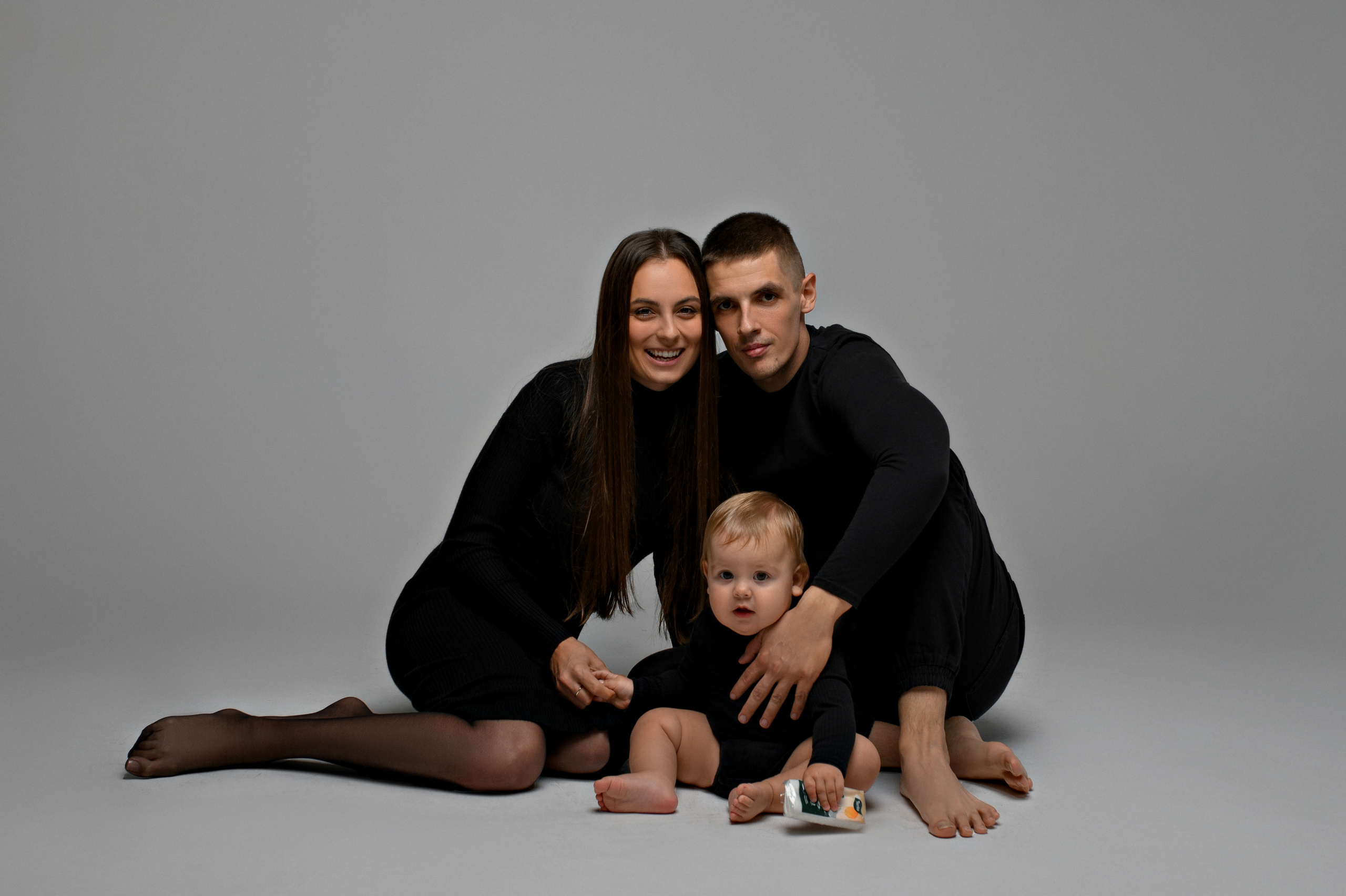 Adrian & Dušana & Sebastian. Krása tehotenstva v objektíve — Maria Milosovic, tehotenská fotografka