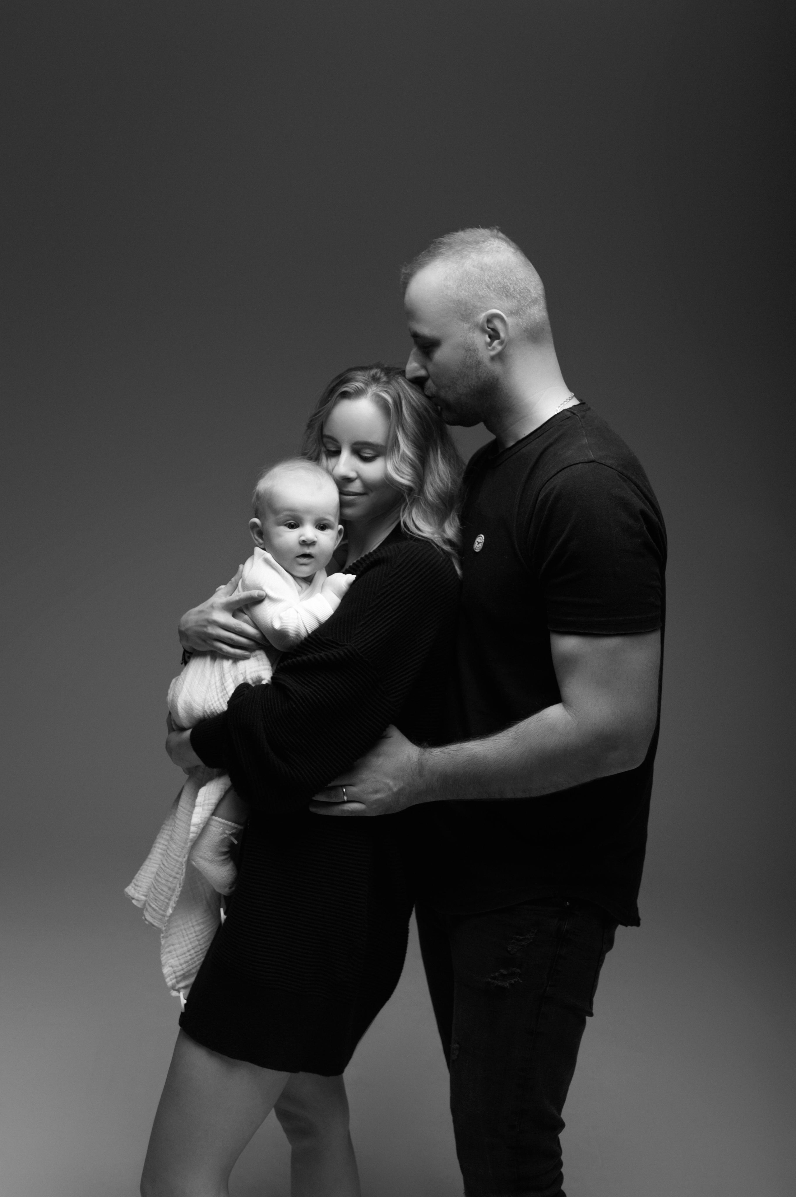Matej & Michaela & Meliska. Krása tehotenstva v objektíve — Maria Milosovic, tehotenská fotografka