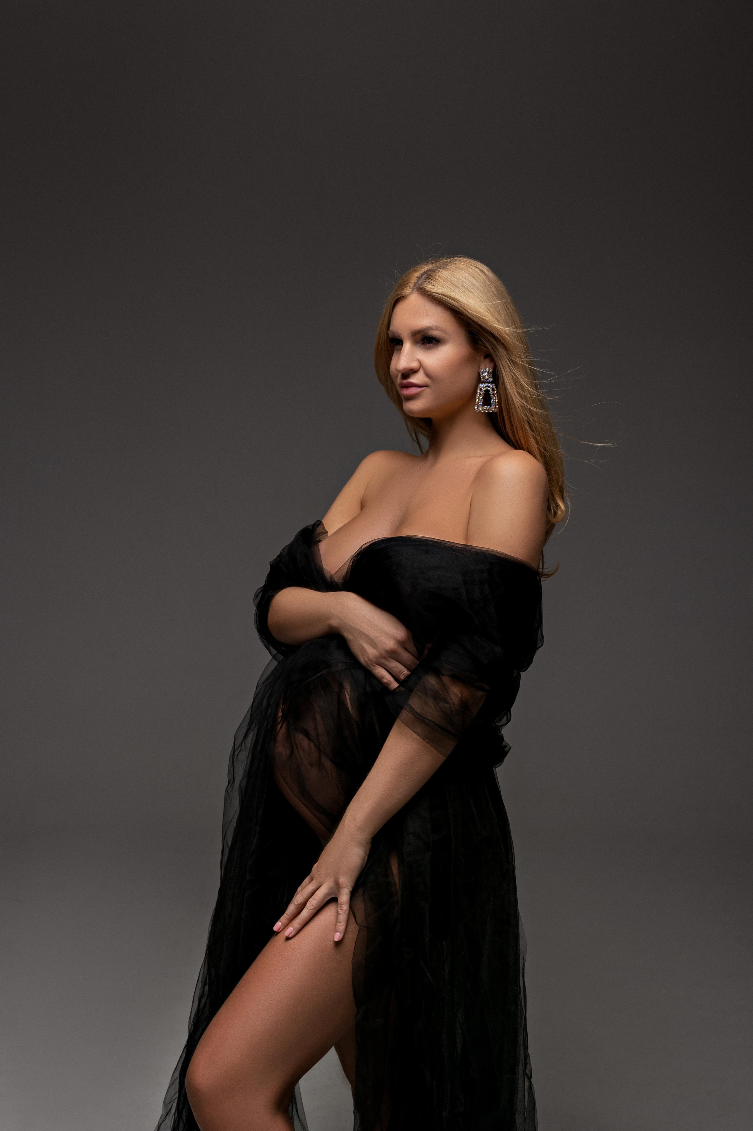 Jana. Krása tehotenstva v objektíve — Maria Milosovic, tehotenská fotografka