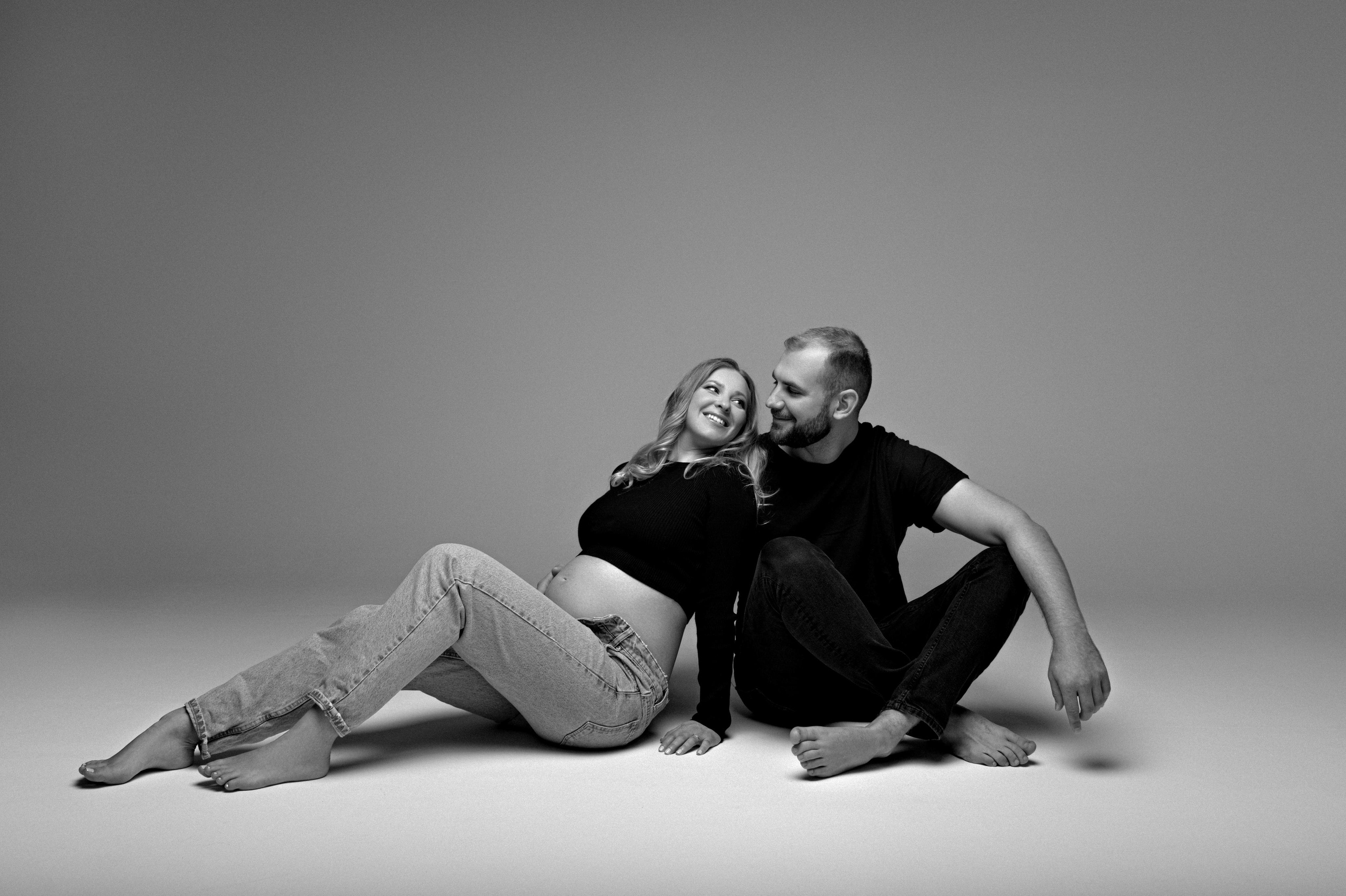 Beata & Peter. Krása tehotenstva v objektíve — Maria Milosovic, tehotenská fotografka