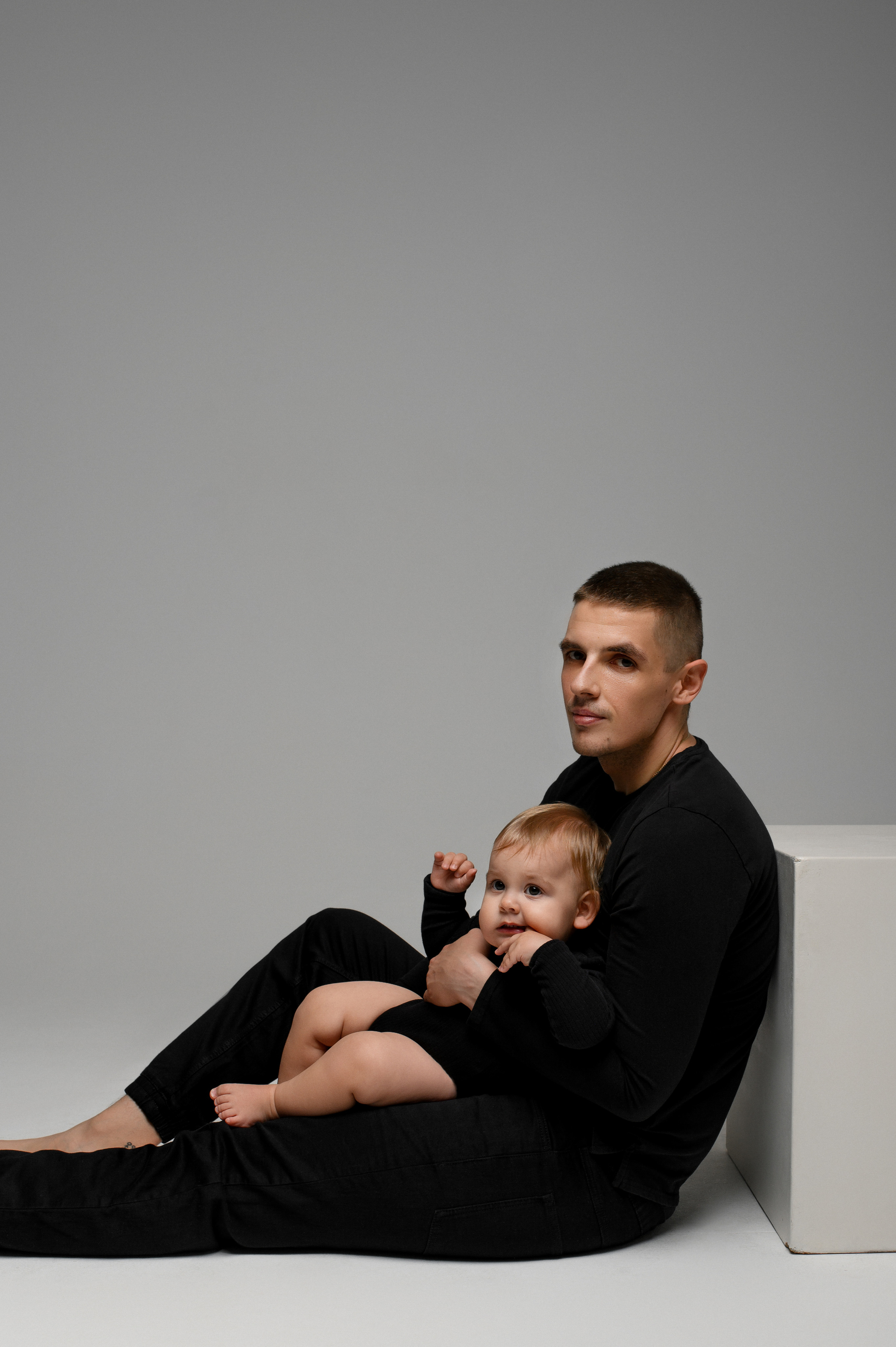 Adrian & Dušana & Sebastian. Krása tehotenstva v objektíve — Maria Milosovic, tehotenská fotografka