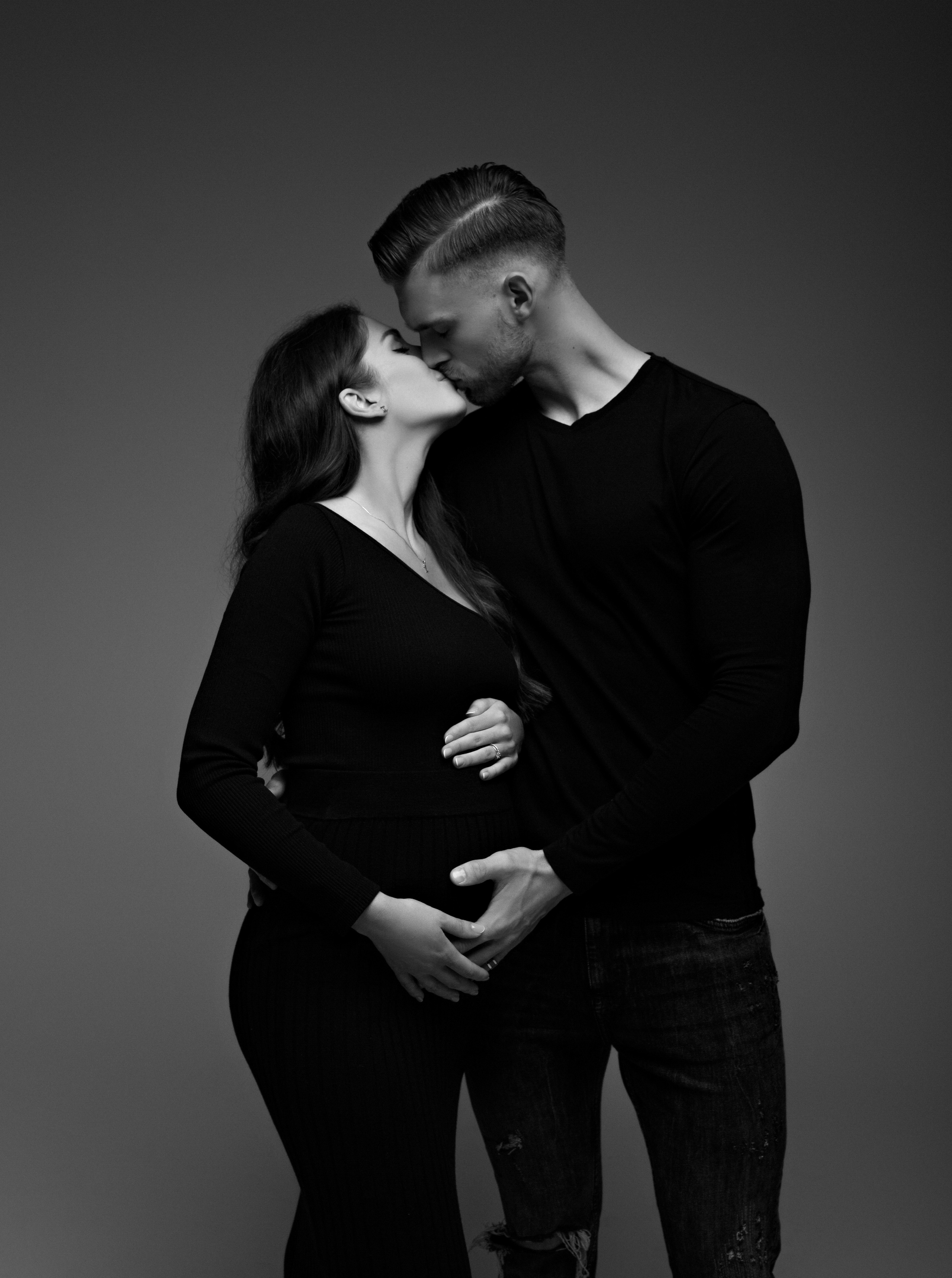 Zuzana & Roman. Krása tehotenstva v objektíve — Maria Milosovic, tehotenská fotografka