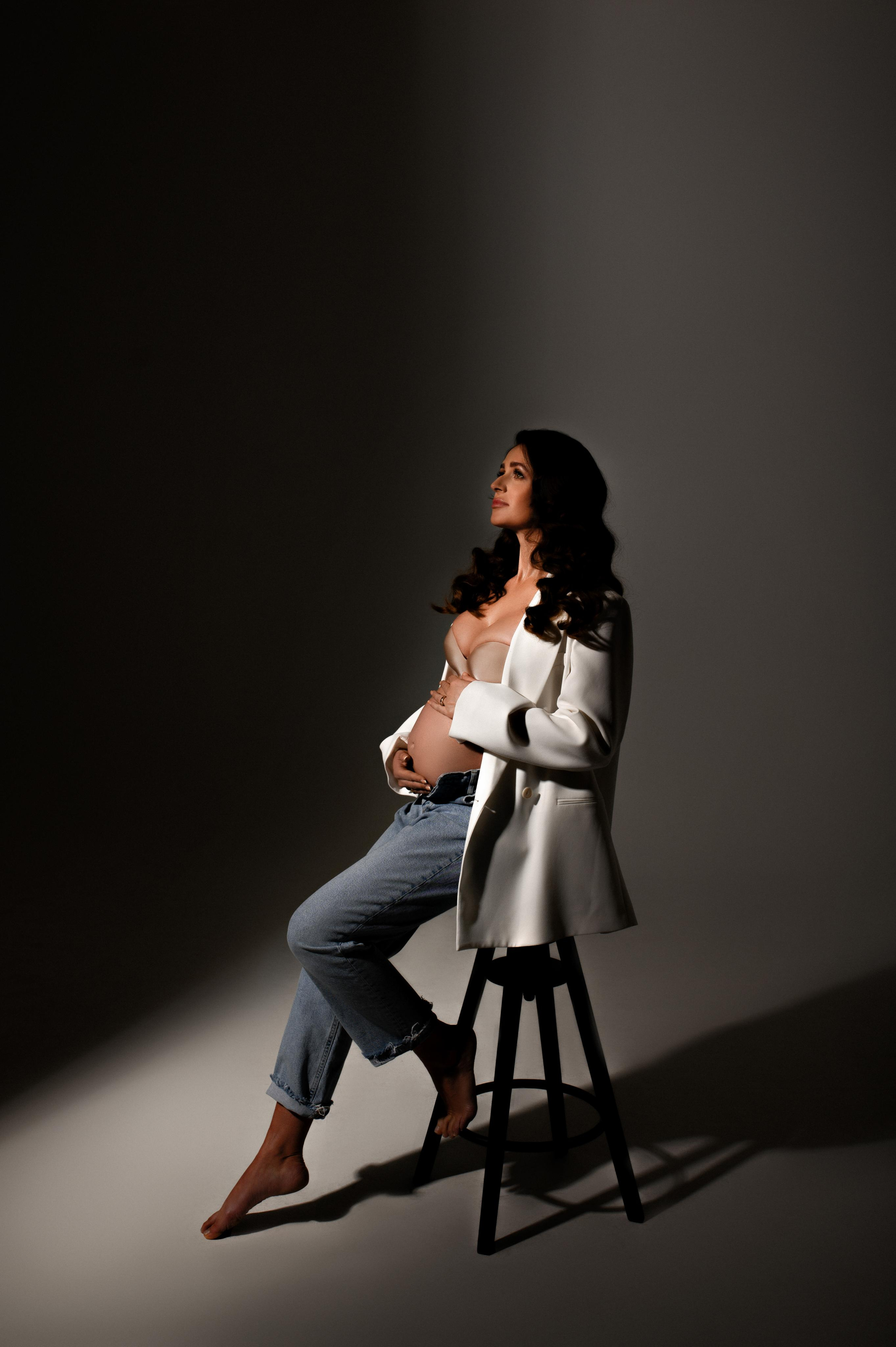 Lucia. Krása tehotenstva v objektíve — Maria Milosovic, tehotenská fotografka