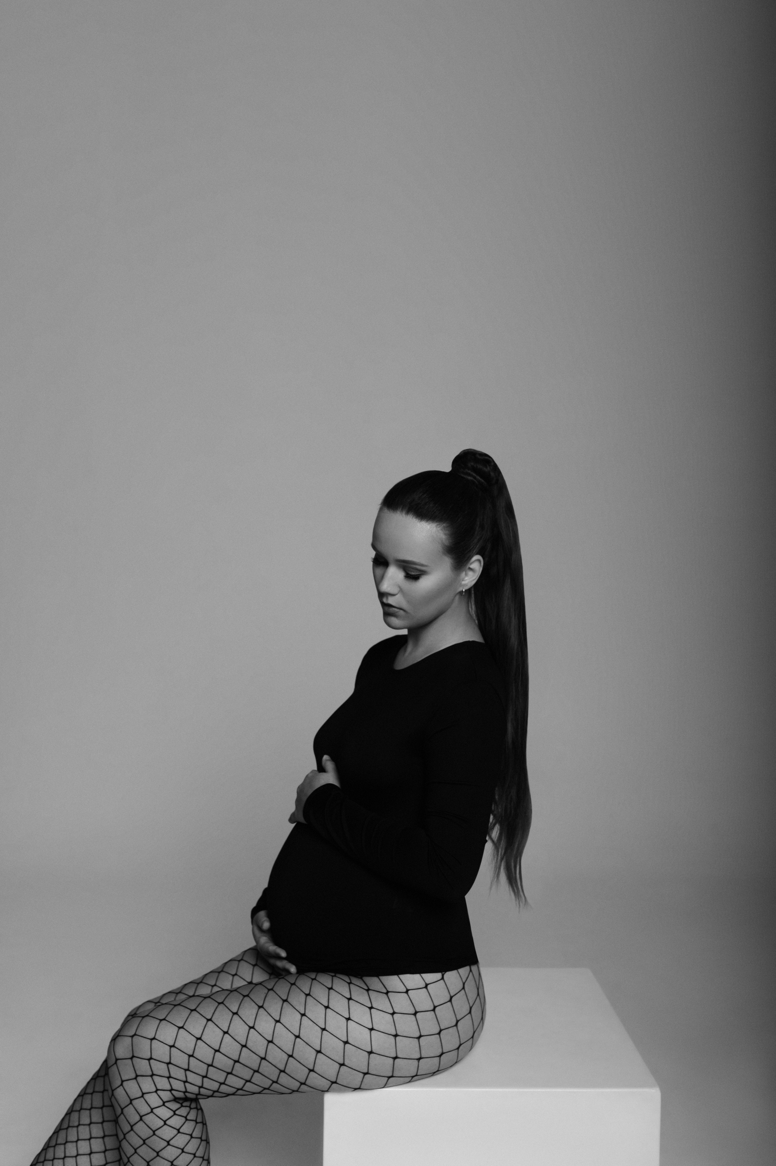 Laura. Krása tehotenstva v objektíve — Maria Milosovic, tehotenská fotografka