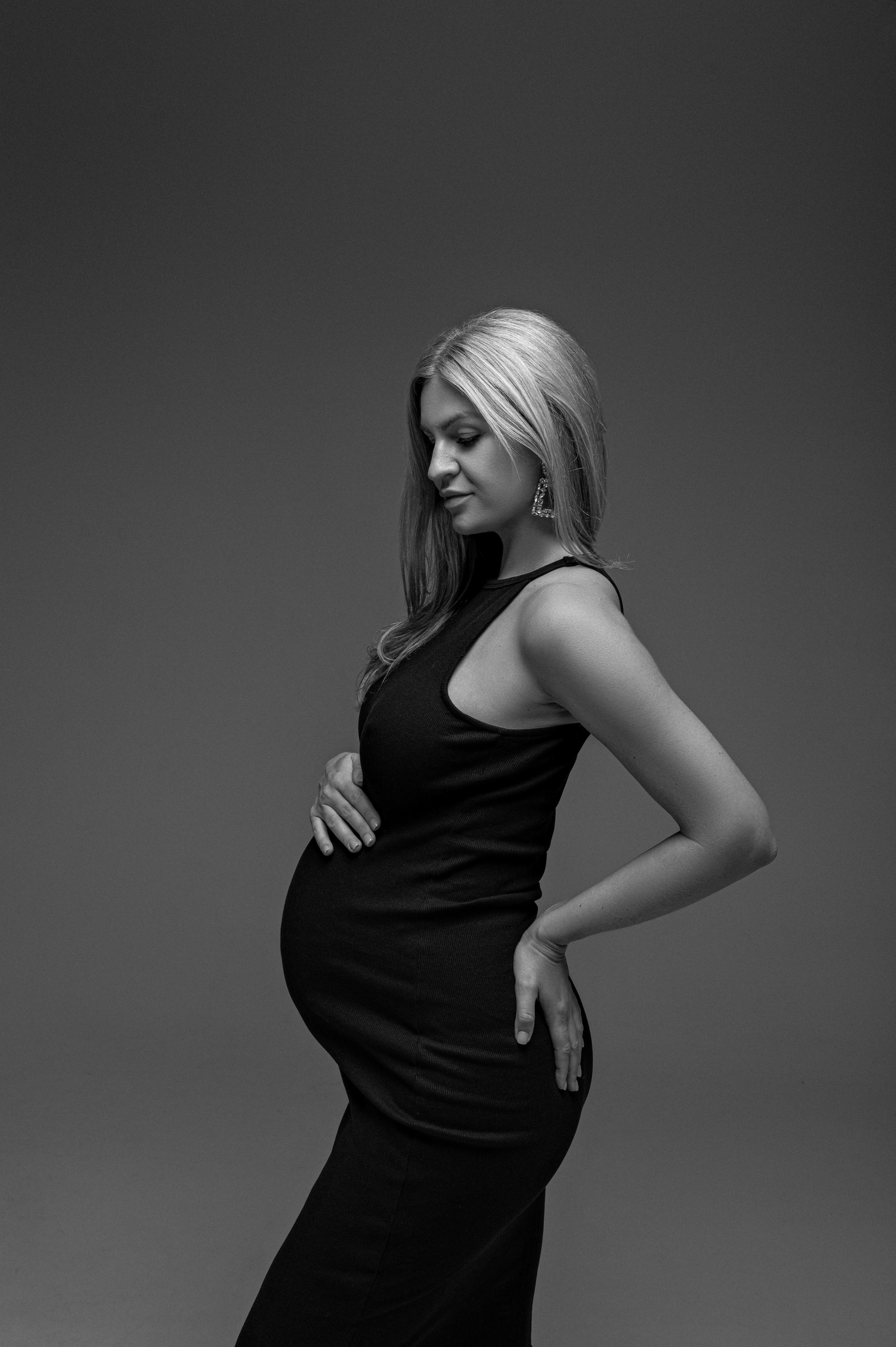 Jana. Krása tehotenstva v objektíve — Maria Milosovic, tehotenská fotografka