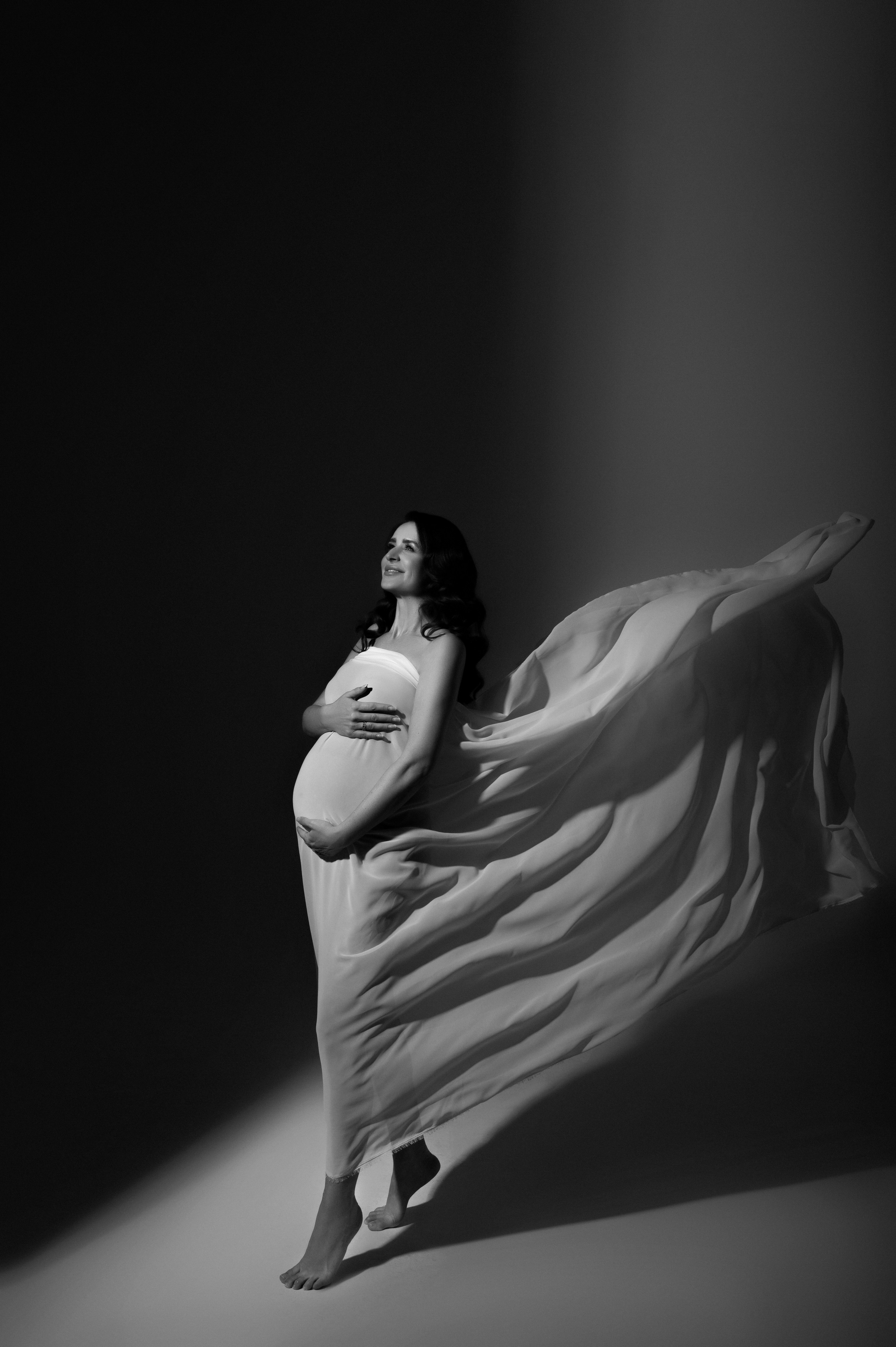 Lucia. Krása tehotenstva v objektíve — Maria Milosovic, tehotenská fotografka