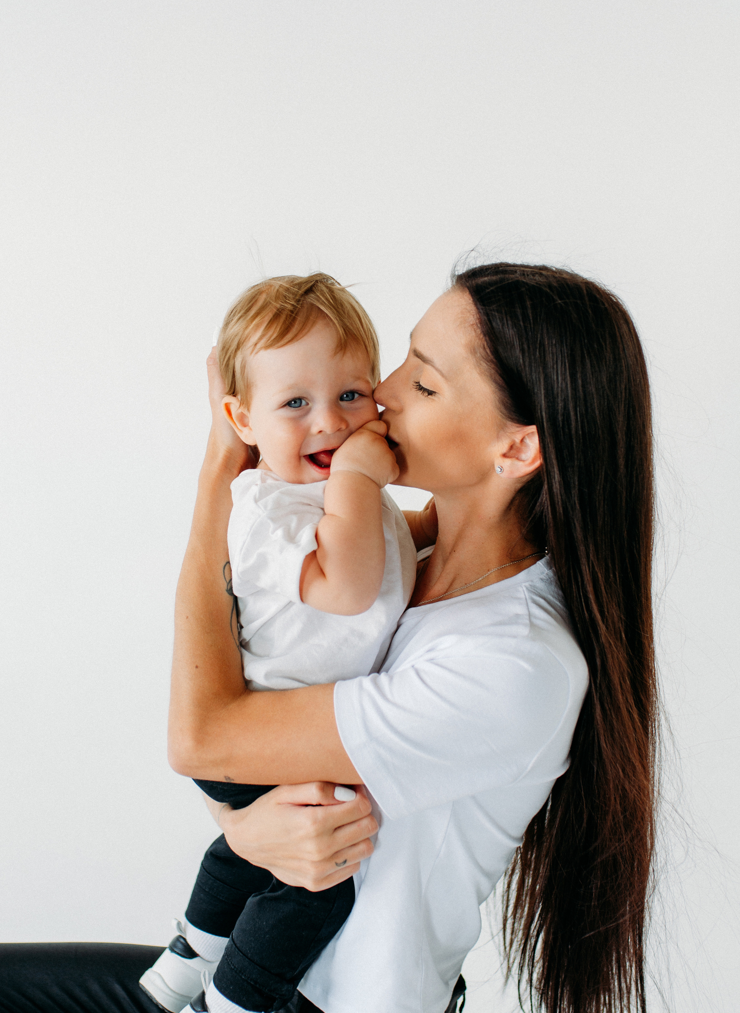 Monika & Leo. Krása tehotenstva v objektíve — Maria Milosovic, tehotenská fotografka