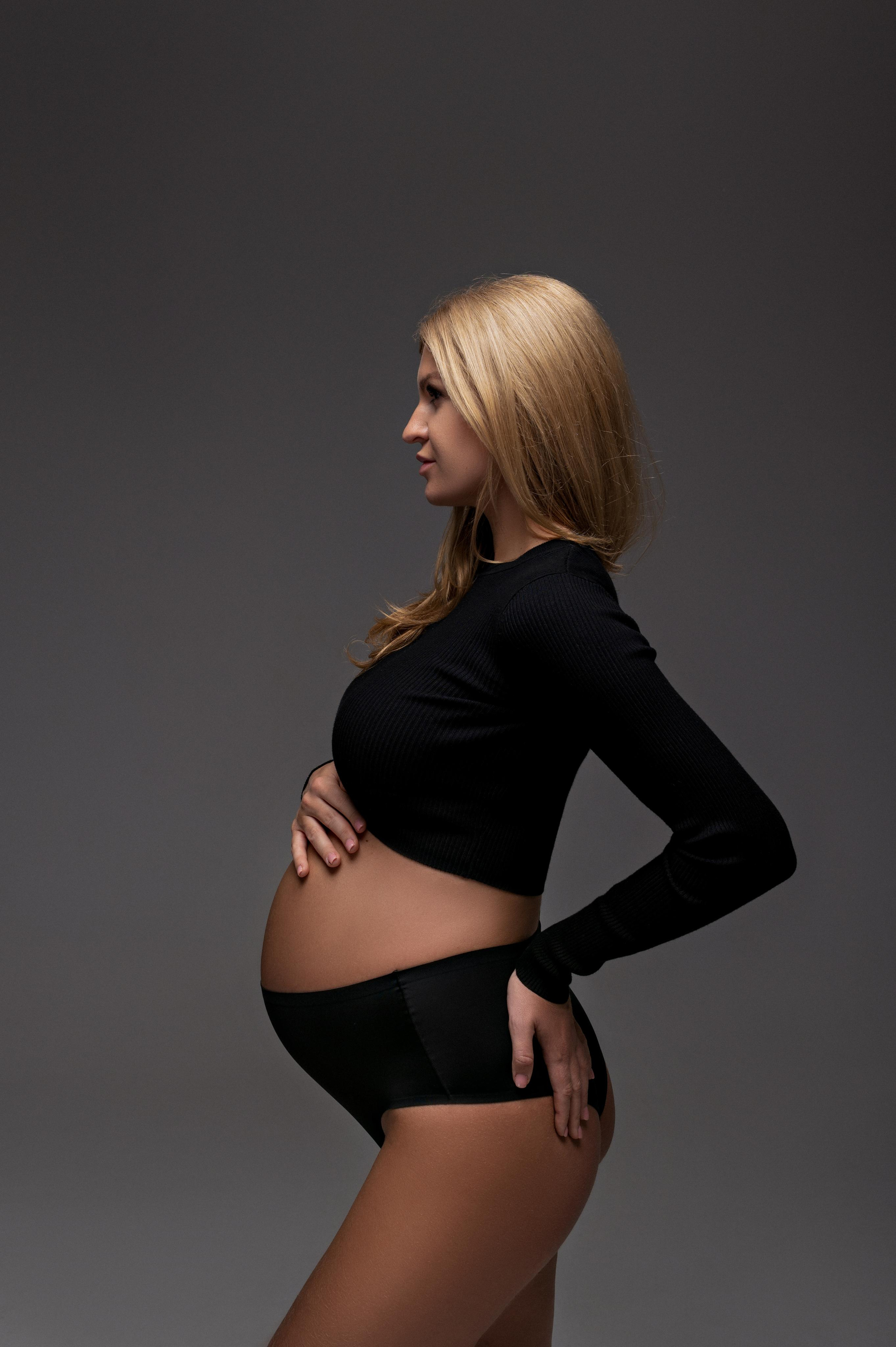 Jana. Krása tehotenstva v objektíve — Maria Milosovic, tehotenská fotografka