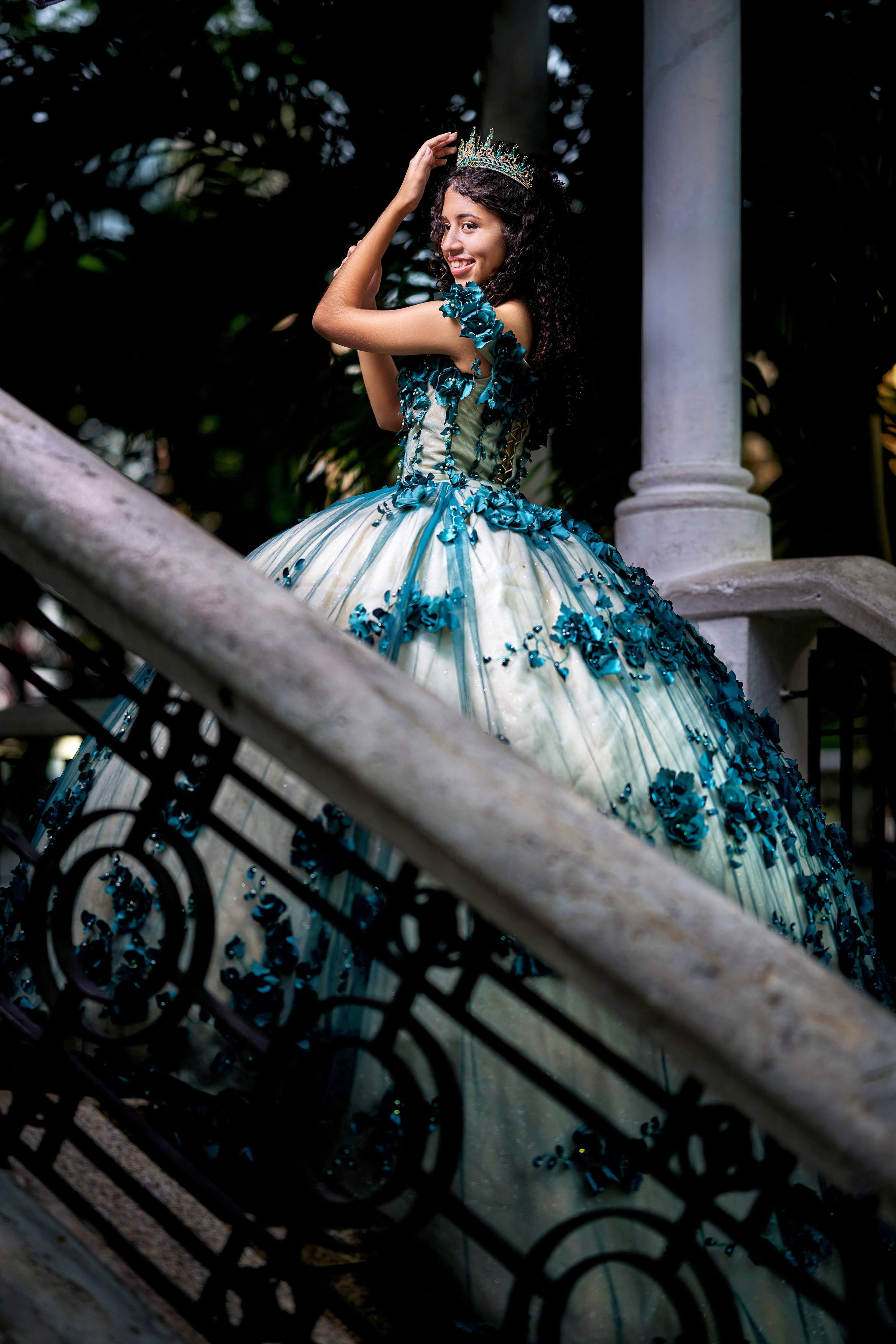 Mis 15 | Sesiones de Fotografía Modernas. Wedding Photography & Videography by ZZ Hendrick | Capturing Your Love Story in Colombia & USA