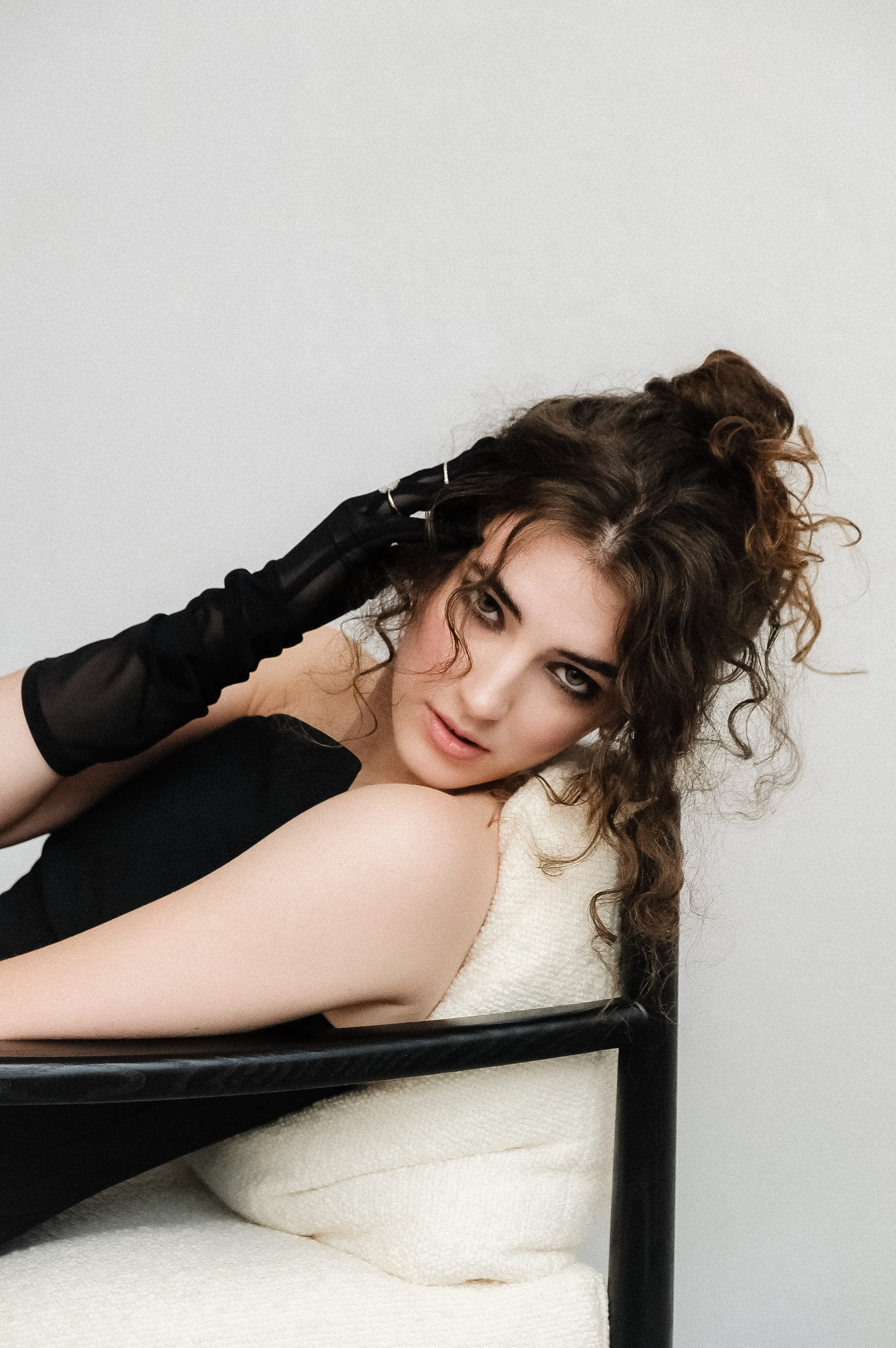 Female portrait. MAIN