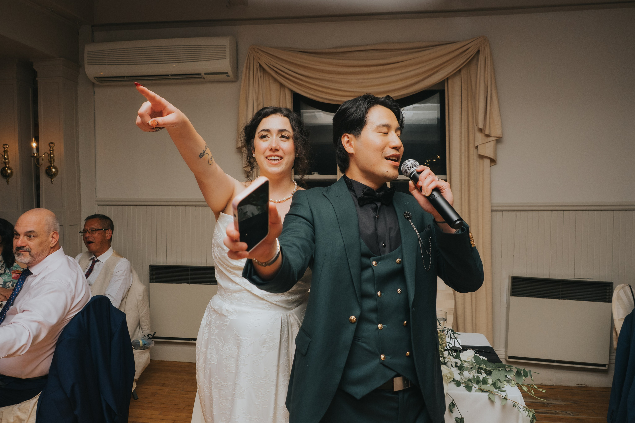 Wedding of Camille and Dinh. Wedding and Family Photography Montreal Muriel Oe Photo