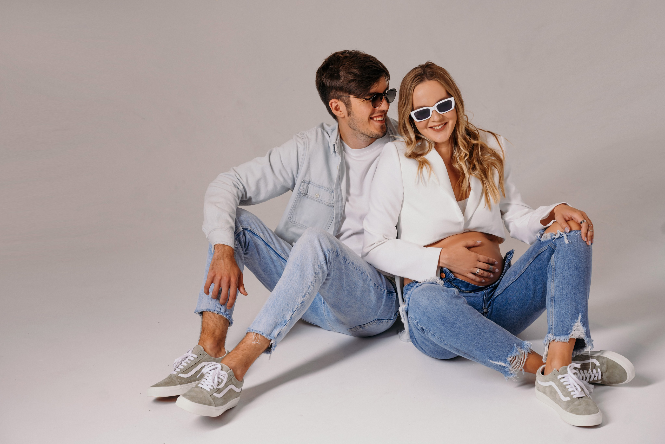 Maternity photo shoot. Pregnancy photo shoot. Wedding, maternity and family photographer in Charlotte Tasha Minn