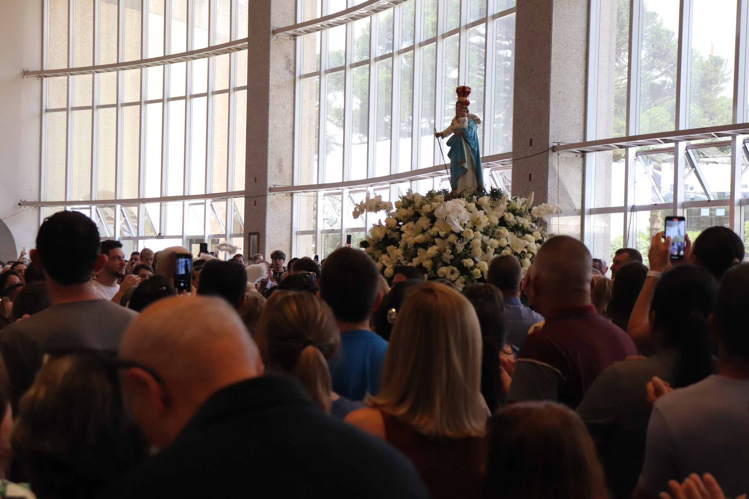 Peregrinação Nossa Senhora de Belém. Handa Produções