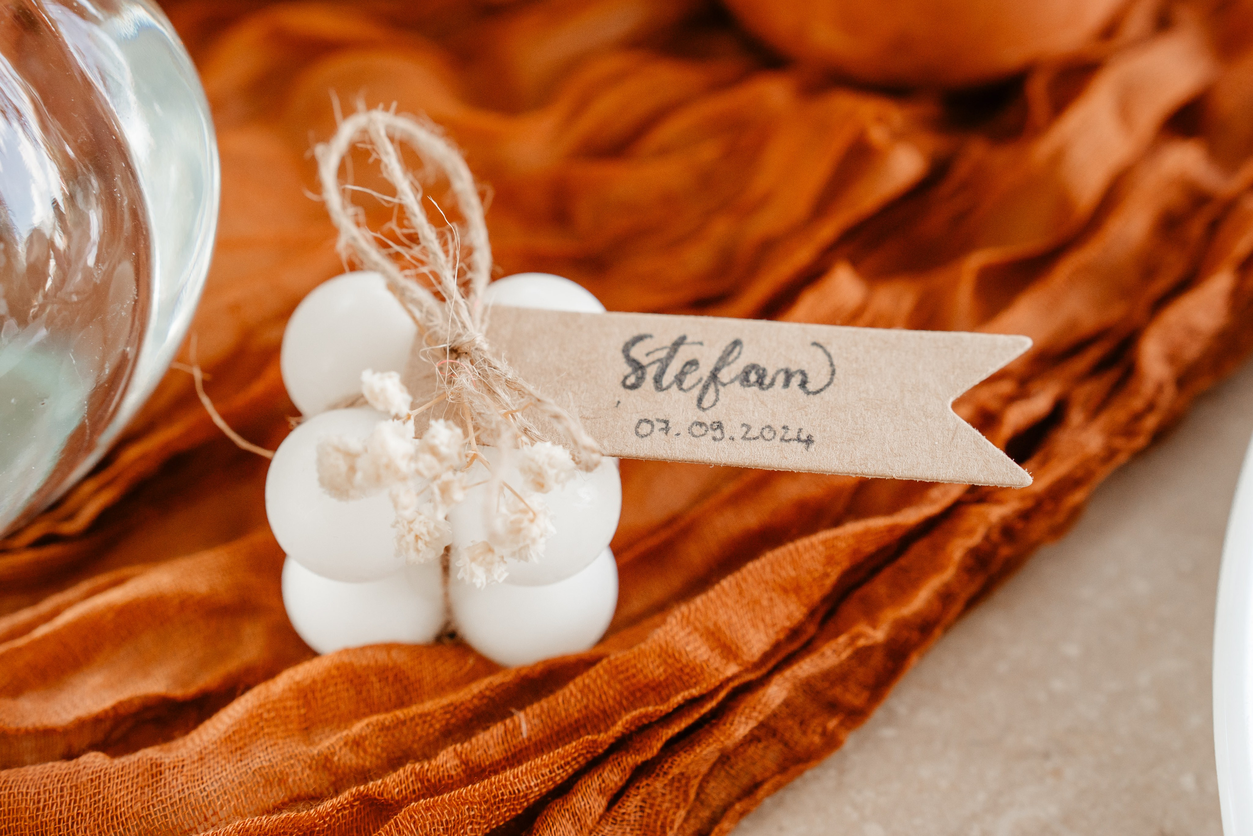 Stefan. Raw Studio. Fotograful tau de nunta!