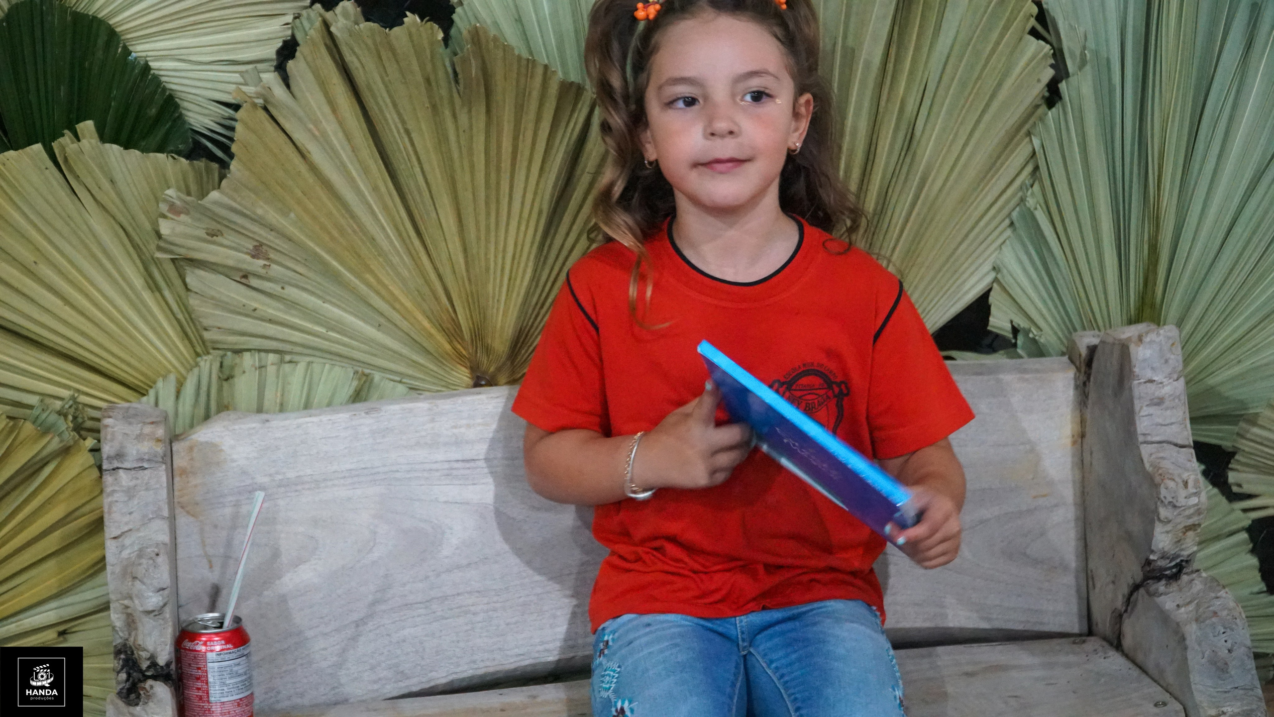 Noite autógrafos colégio Aurélio Buarque de Holanda. Handa Produções