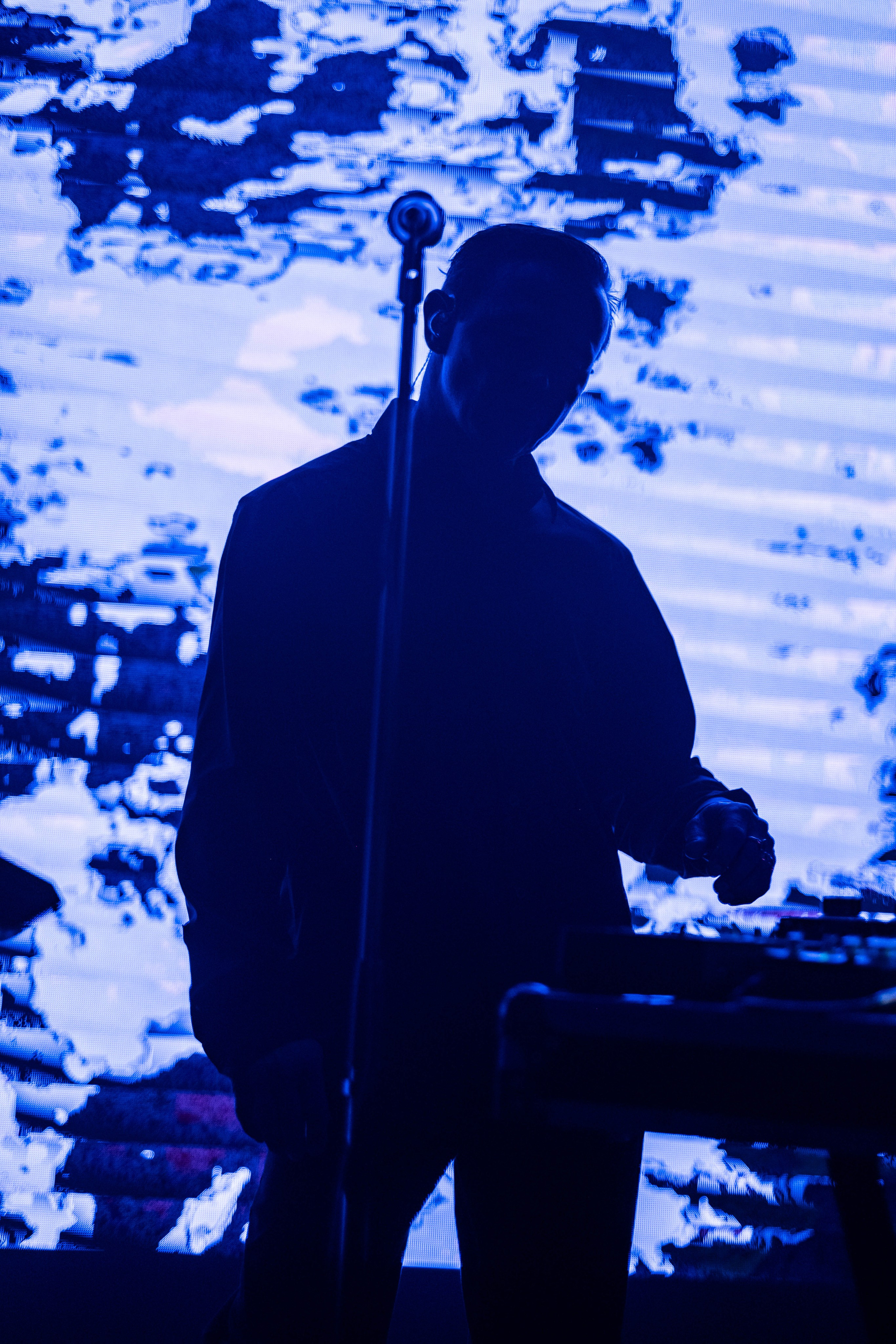 Dolphin @ 7 Fridays @ 06.05.25