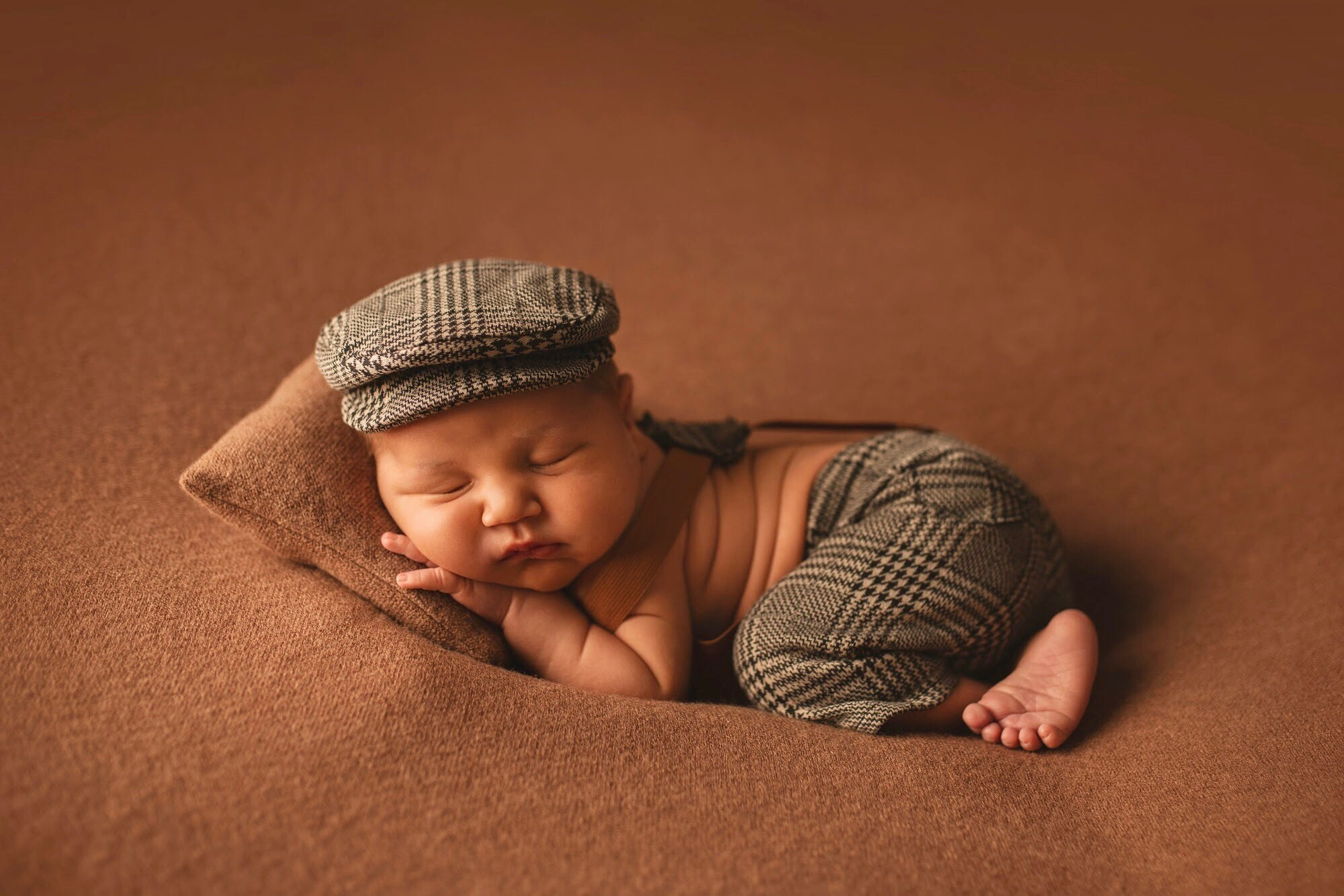 Ottawa Newborn and Baby Newborn Photographer Elena Helali
