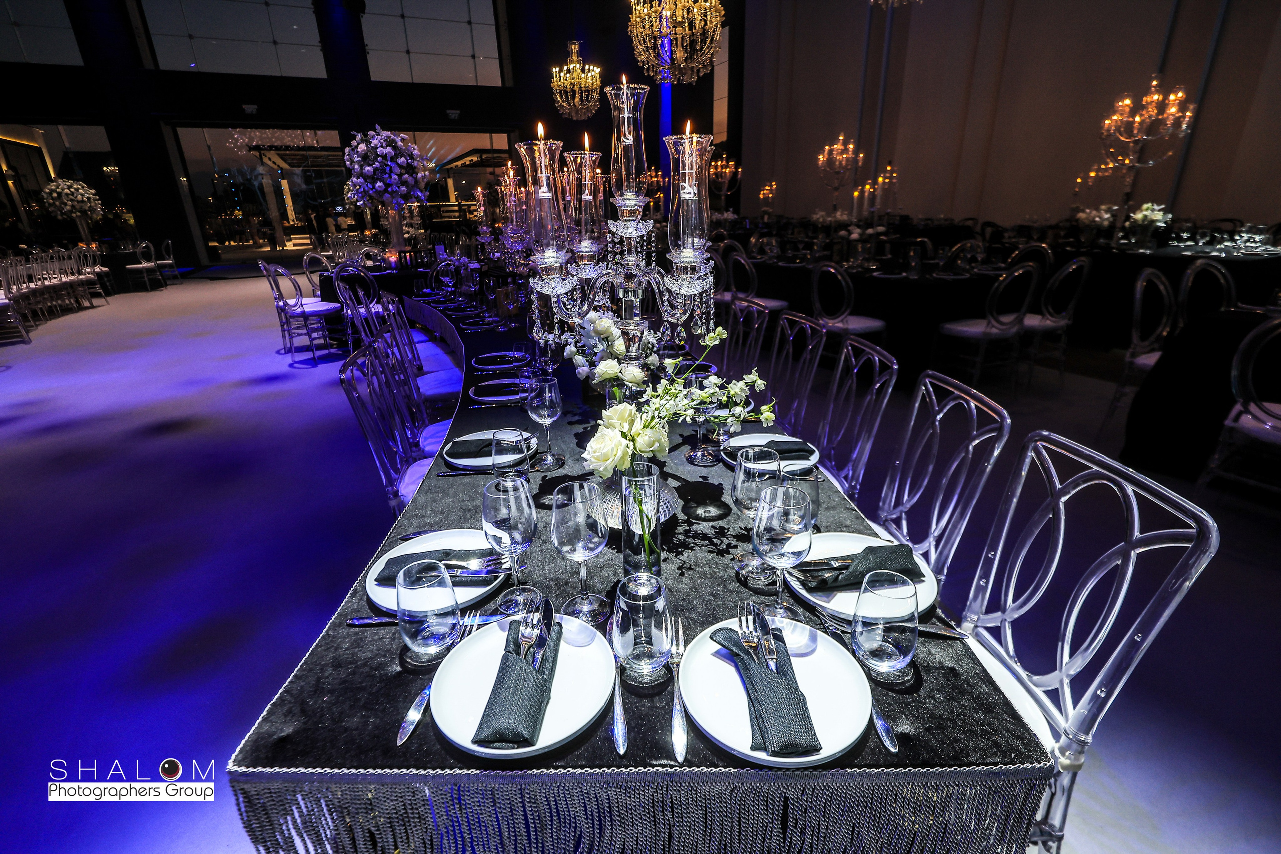 VIA / BASICO. Wedding and events photographers Studio Shalom