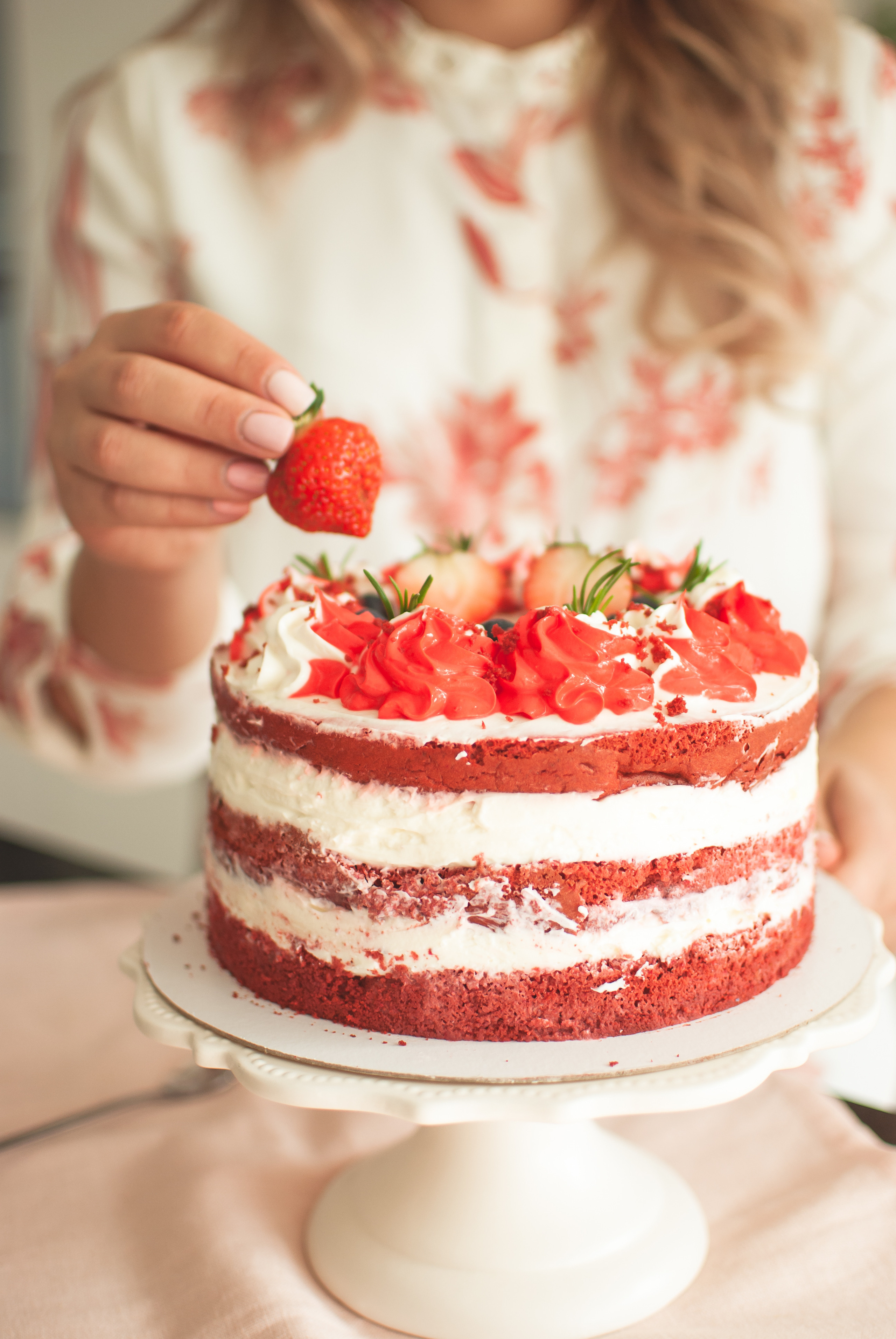 Anna content session. Family photographer Zurich & Switzerland Daria Moore