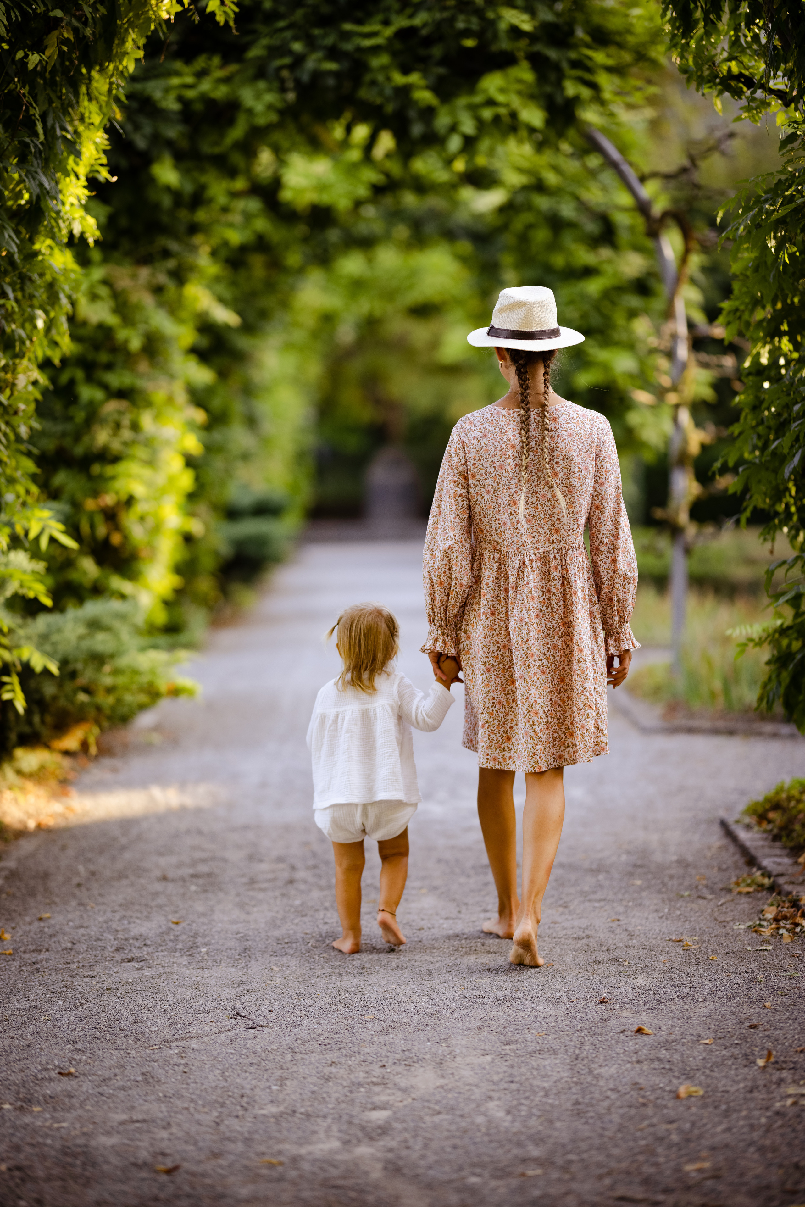 Anna & Sky. Family photographer Zurich & Switzerland Daria Moore