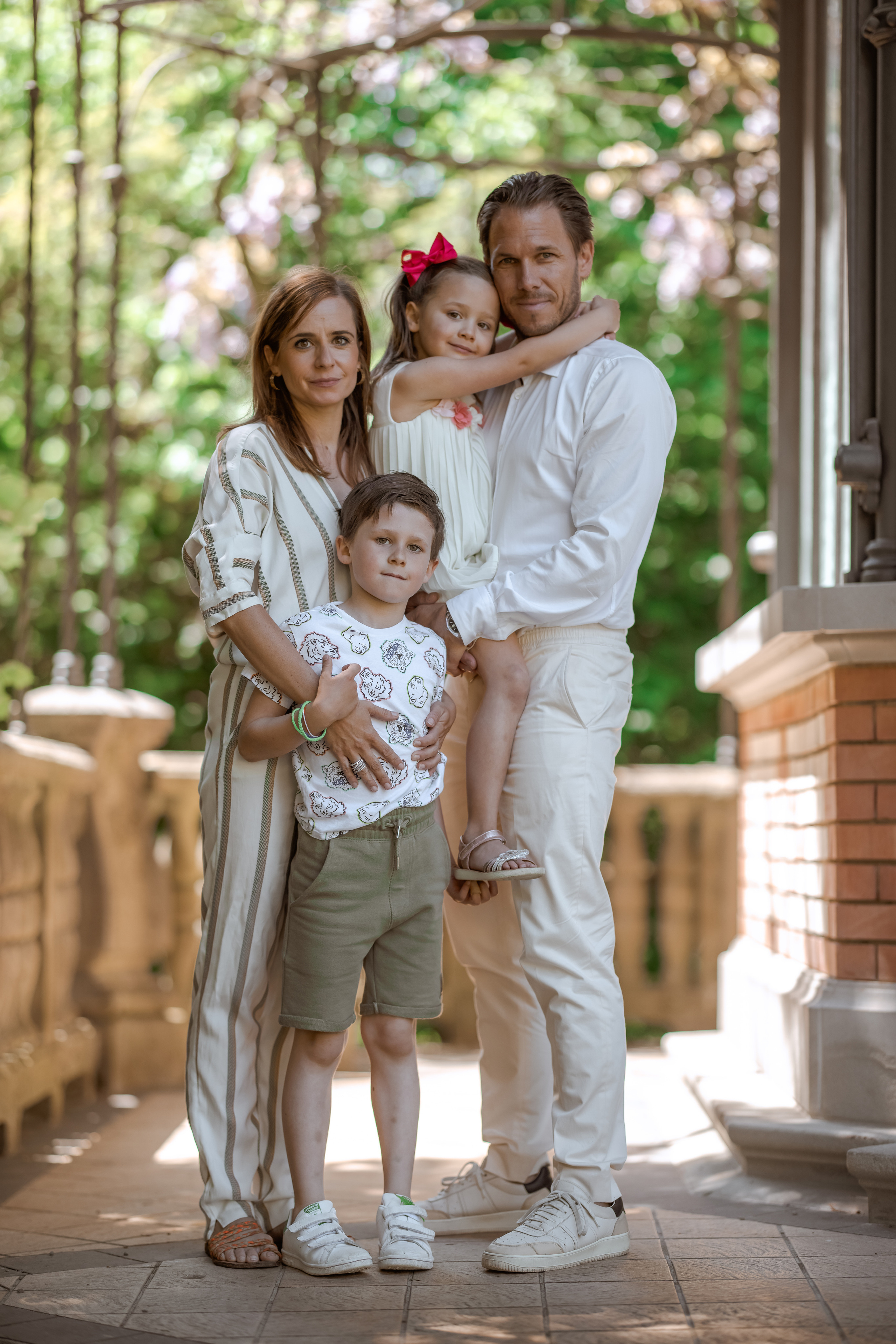 Veronique & Claudio. Family photographer Zurich & Switzerland Daria Moore