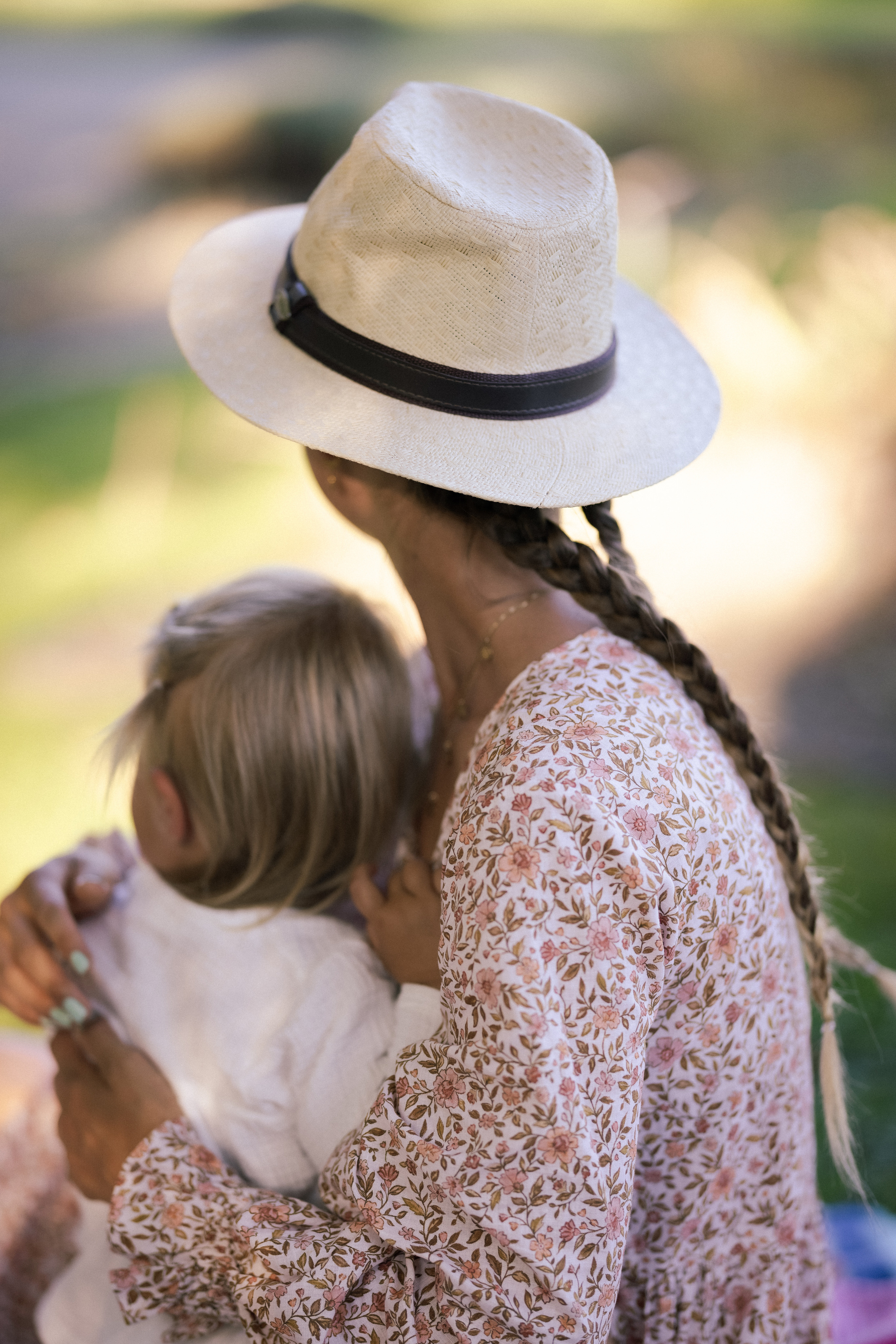 Anna & Sky. Family photographer Zurich & Switzerland Daria Moore