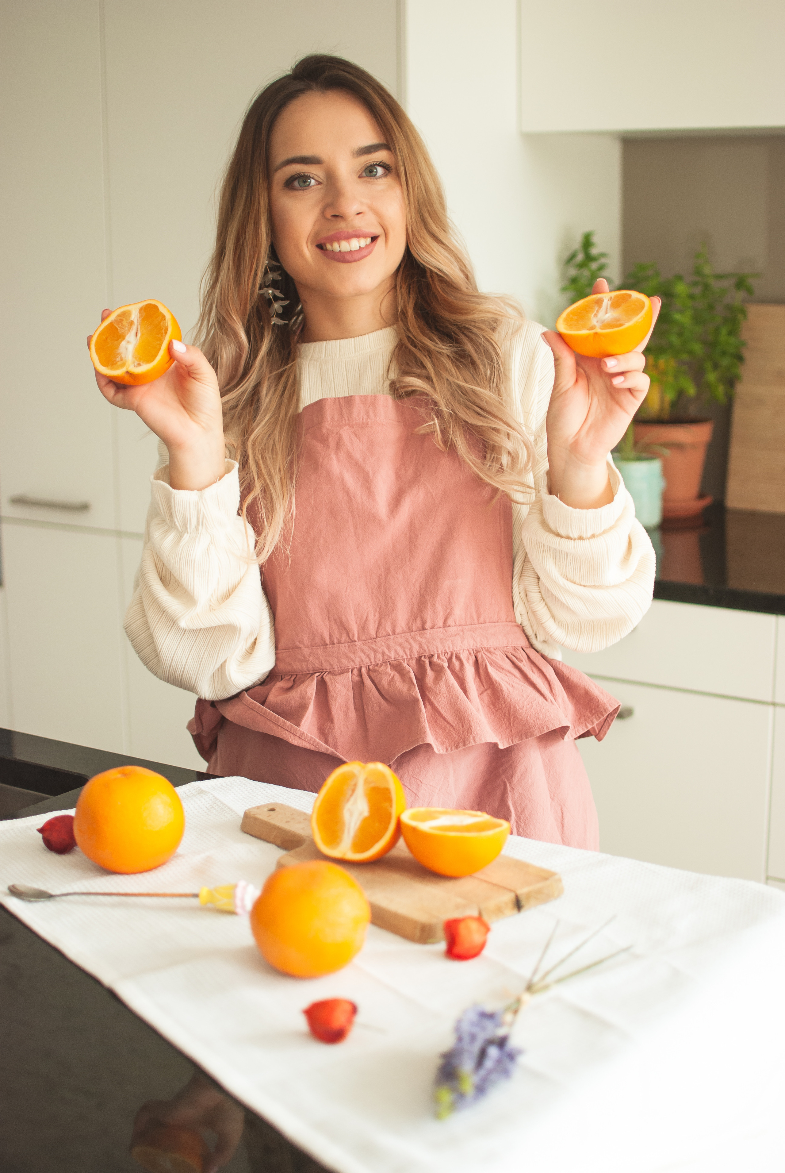 Anna content session. Family photographer Zurich & Switzerland Daria Moore