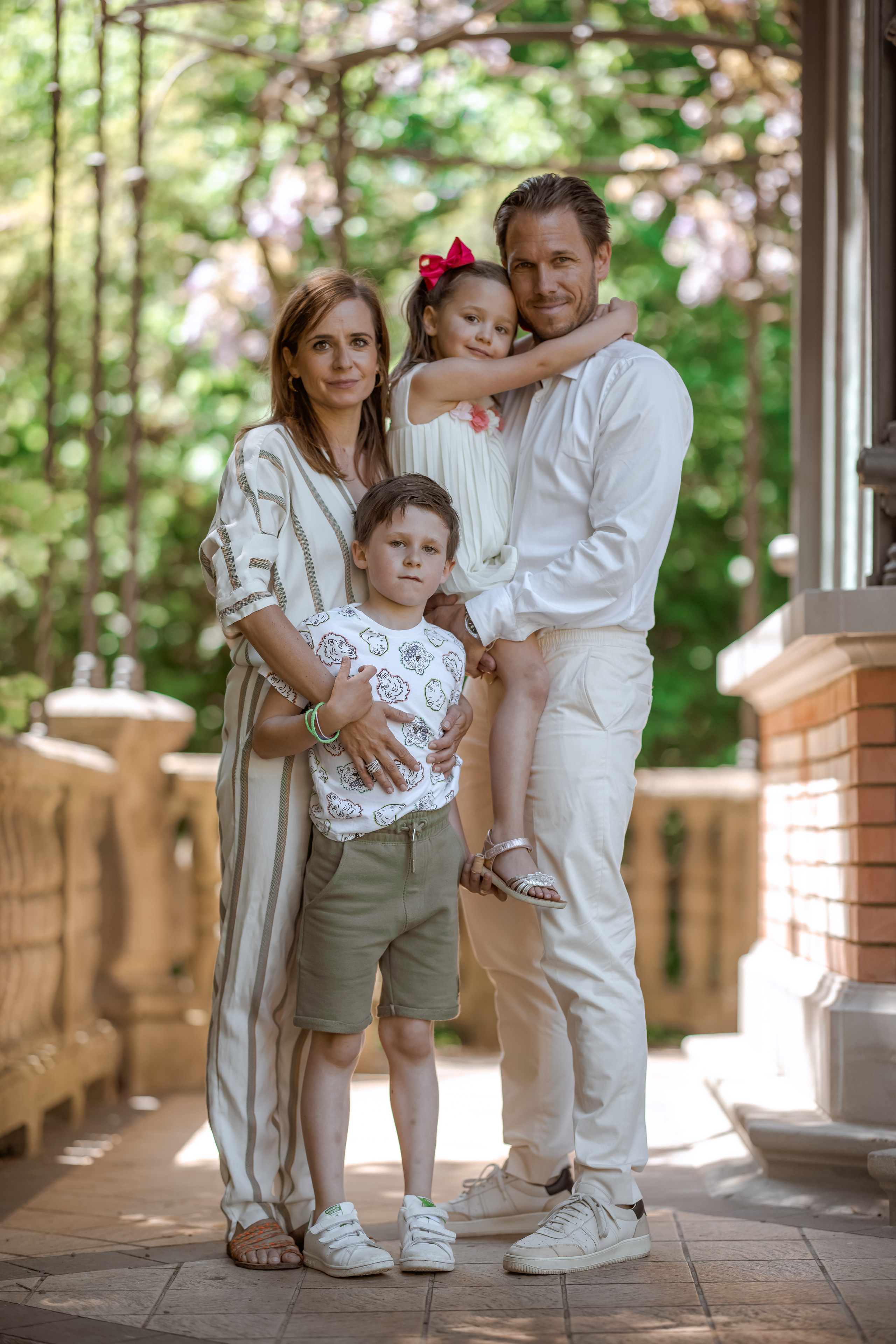 Veronique & Claudio. Family photographer Zurich & Switzerland Daria Moore