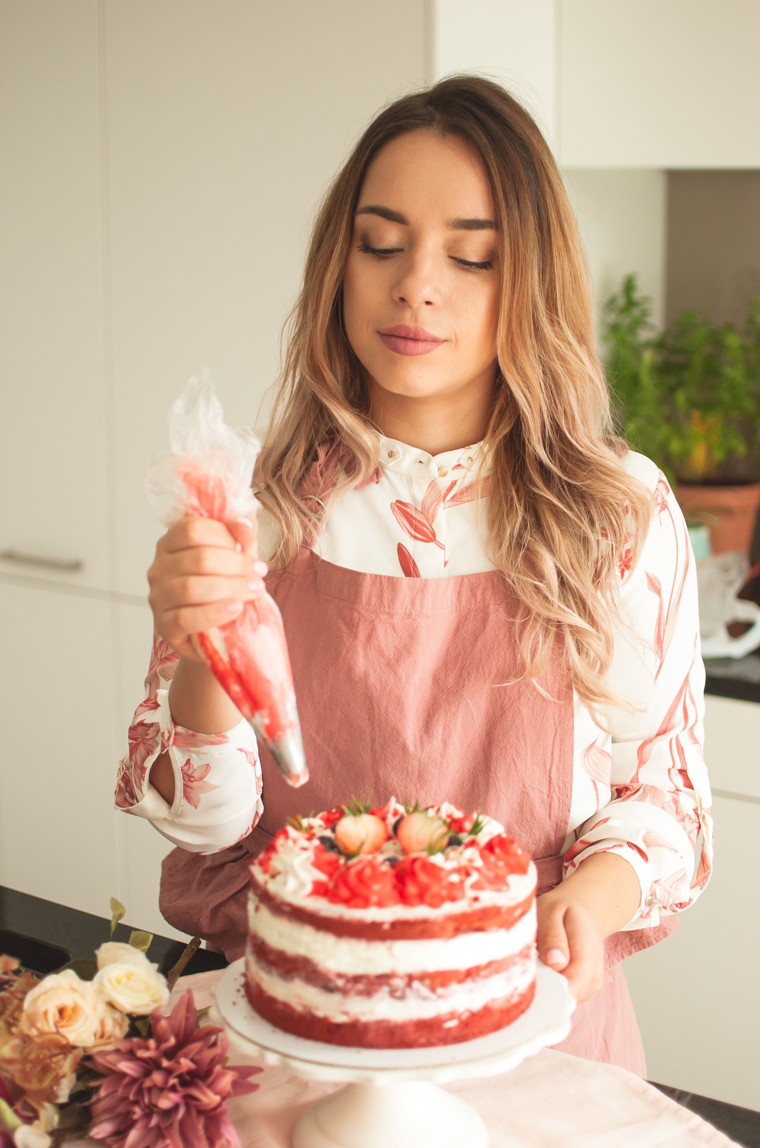 Anna content session. Family photographer Zurich & Switzerland Daria Moore