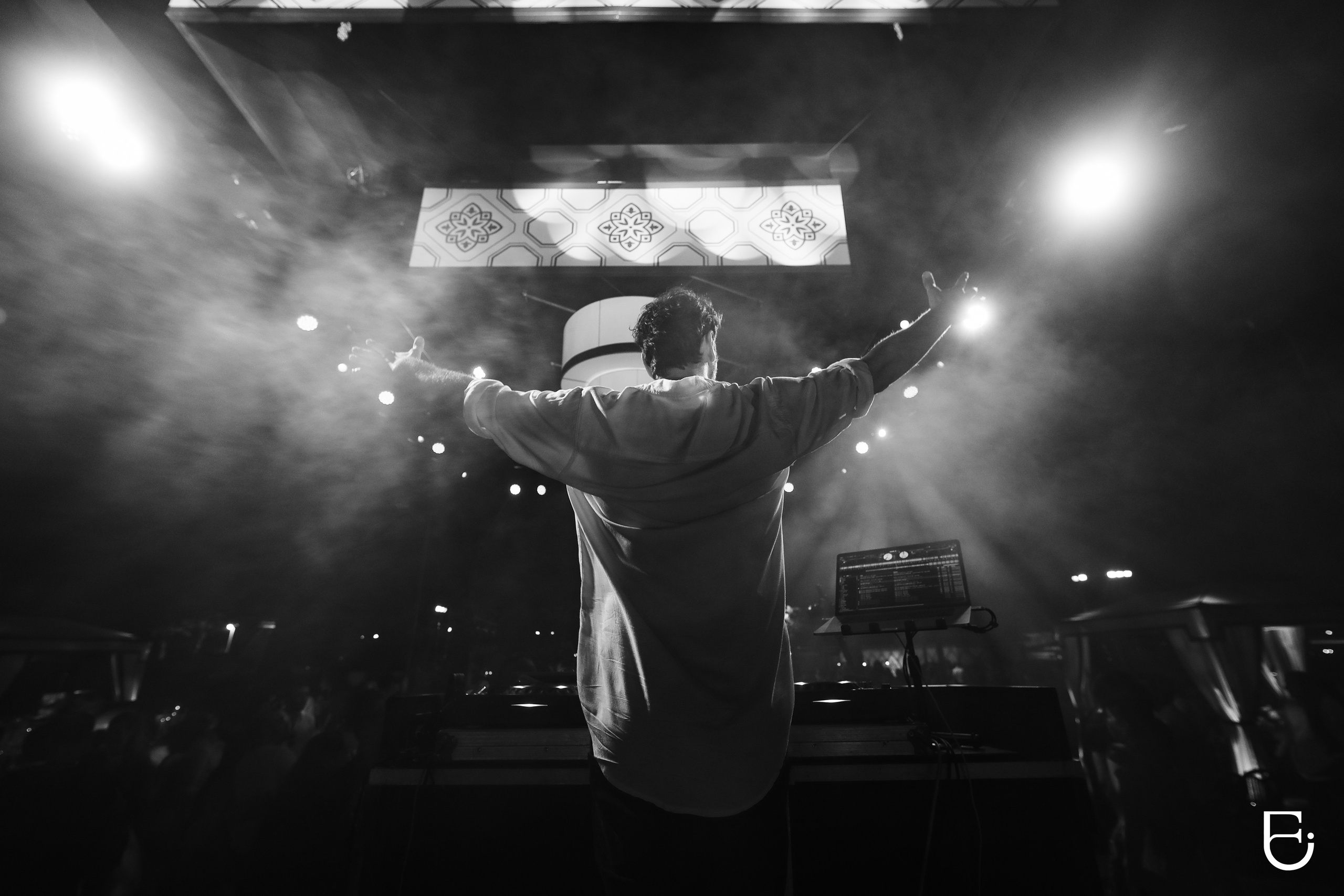 WEDDINGS. CAMELLIA ART PHOTOGRAPHY