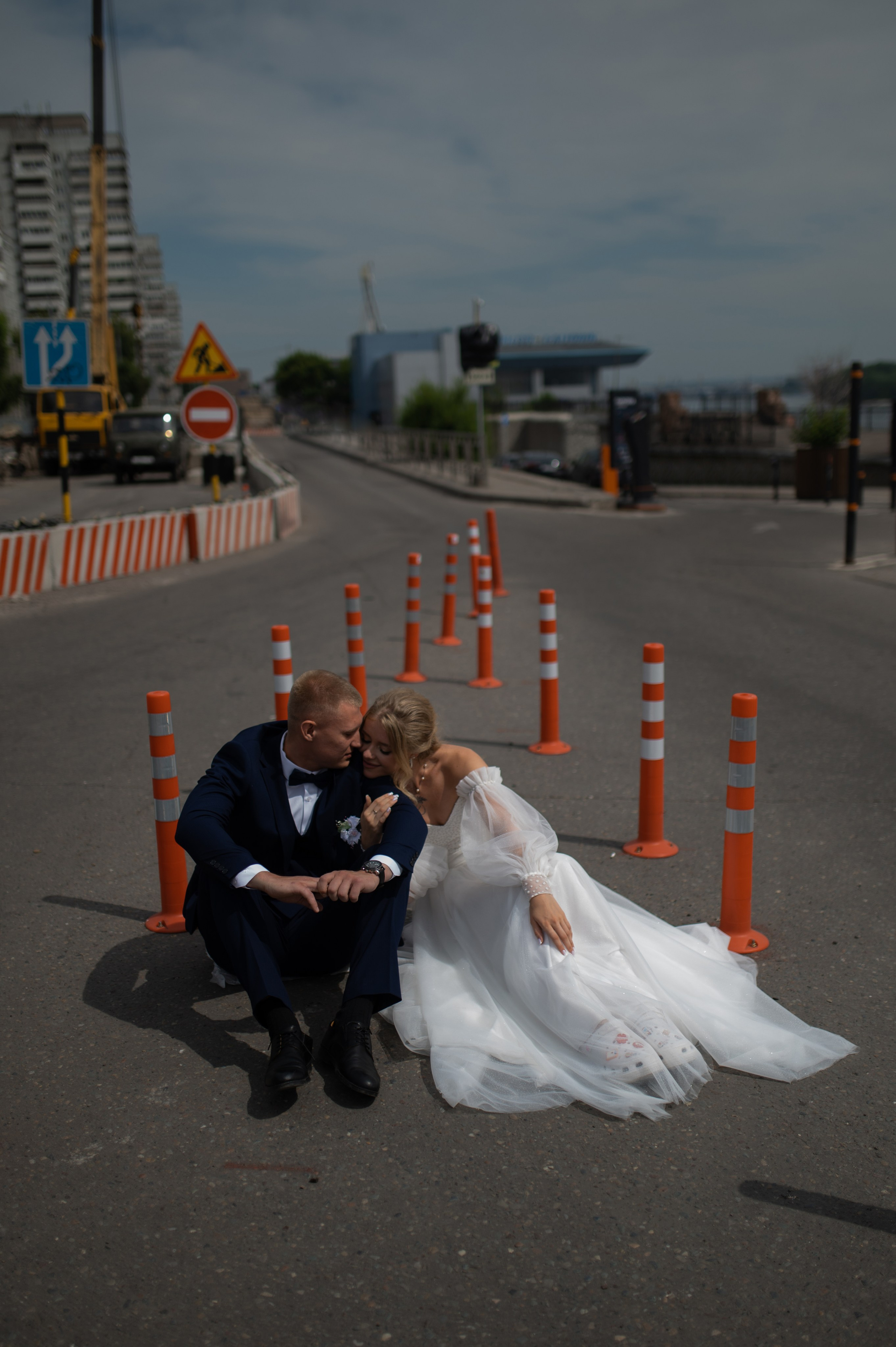 STOP! Wait a minute. Wedding and commercial photographer