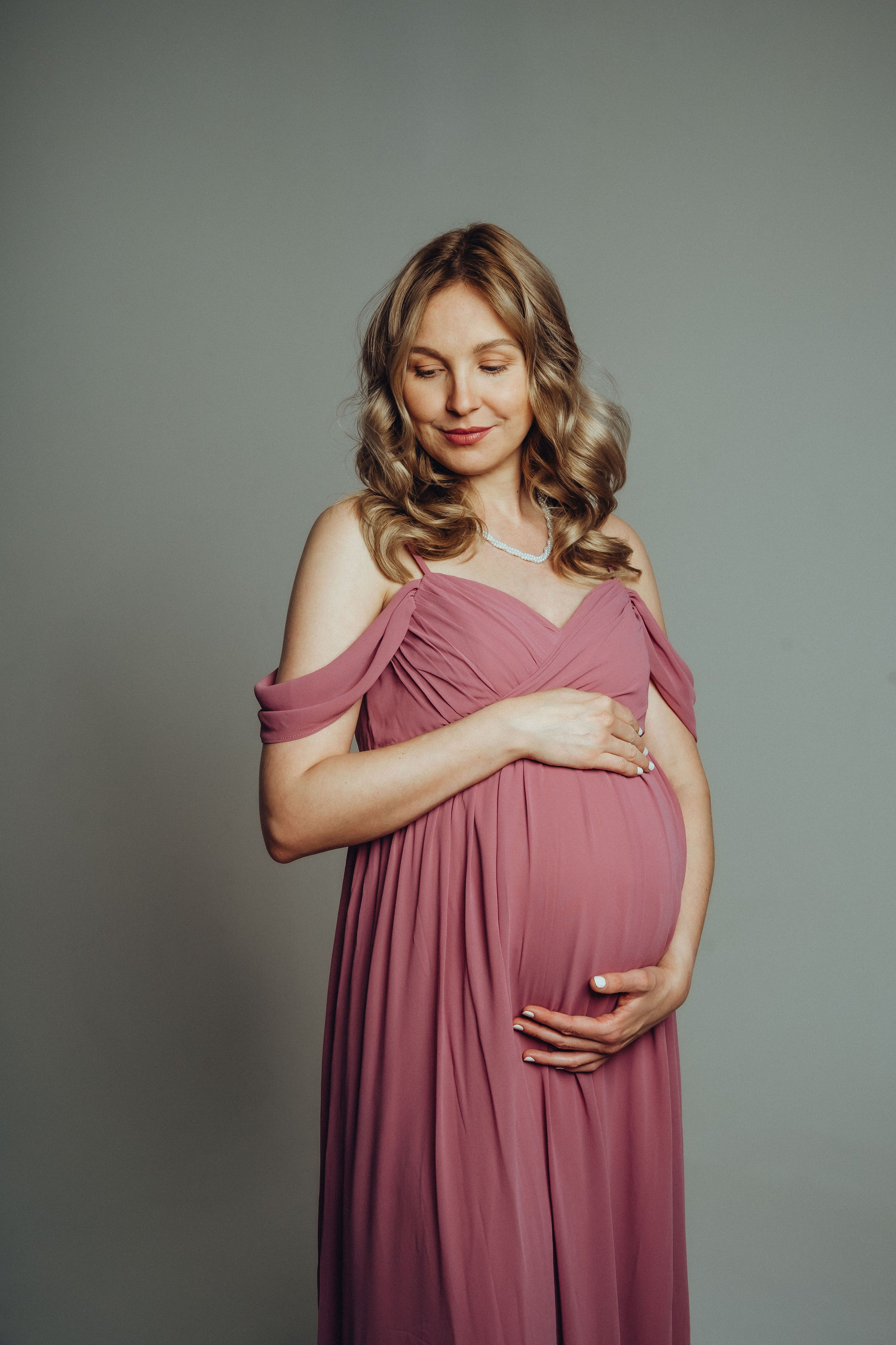 Rebekka. Portrait Photographer in Berlin Daria Doch Schwangerschaftsfotos