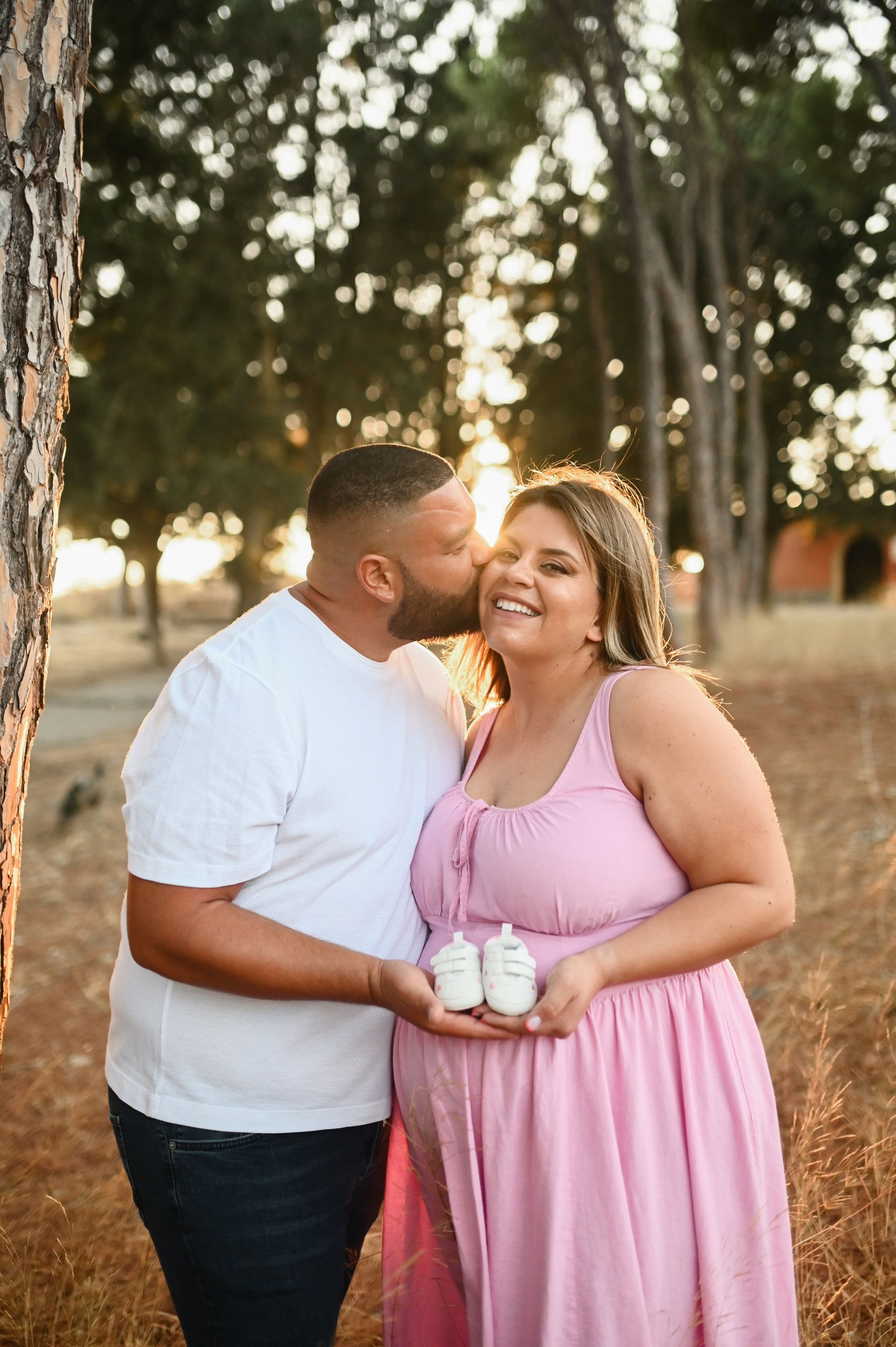 Φωτογράφιση εγκυμοσύνης στο Φιλέρημο Ρόδου – Μαγικές στιγμές μέσα στη φύση. WELCOME