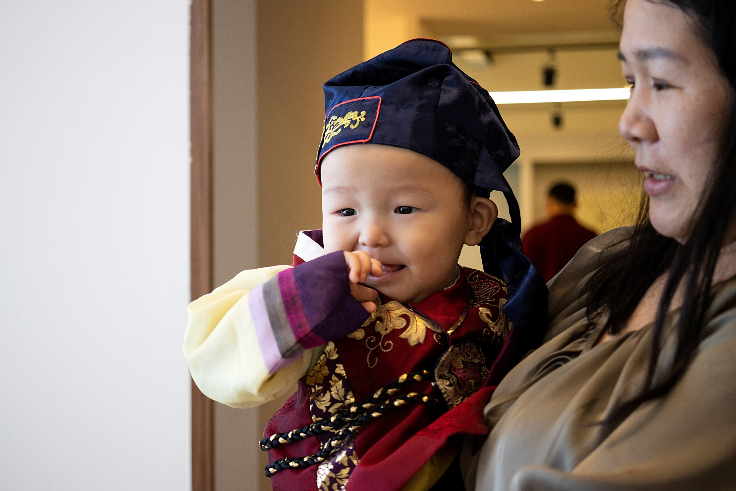 Артём в студии. Фотограф беременности, ньюборн и годовасиков в Корее Жанна Хан