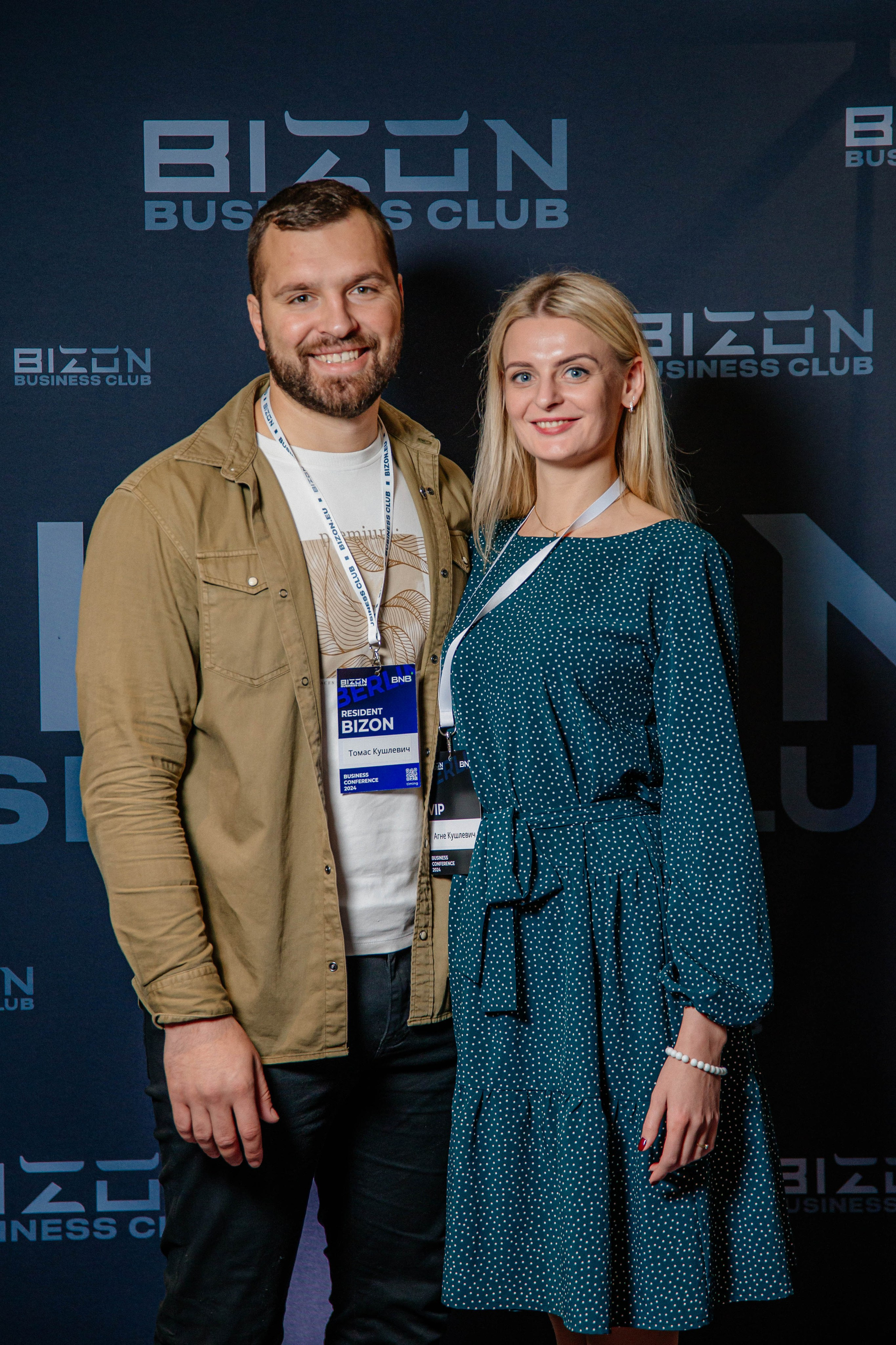 Club Bizon. Portrait family photographer in Berlin Elena Zakh