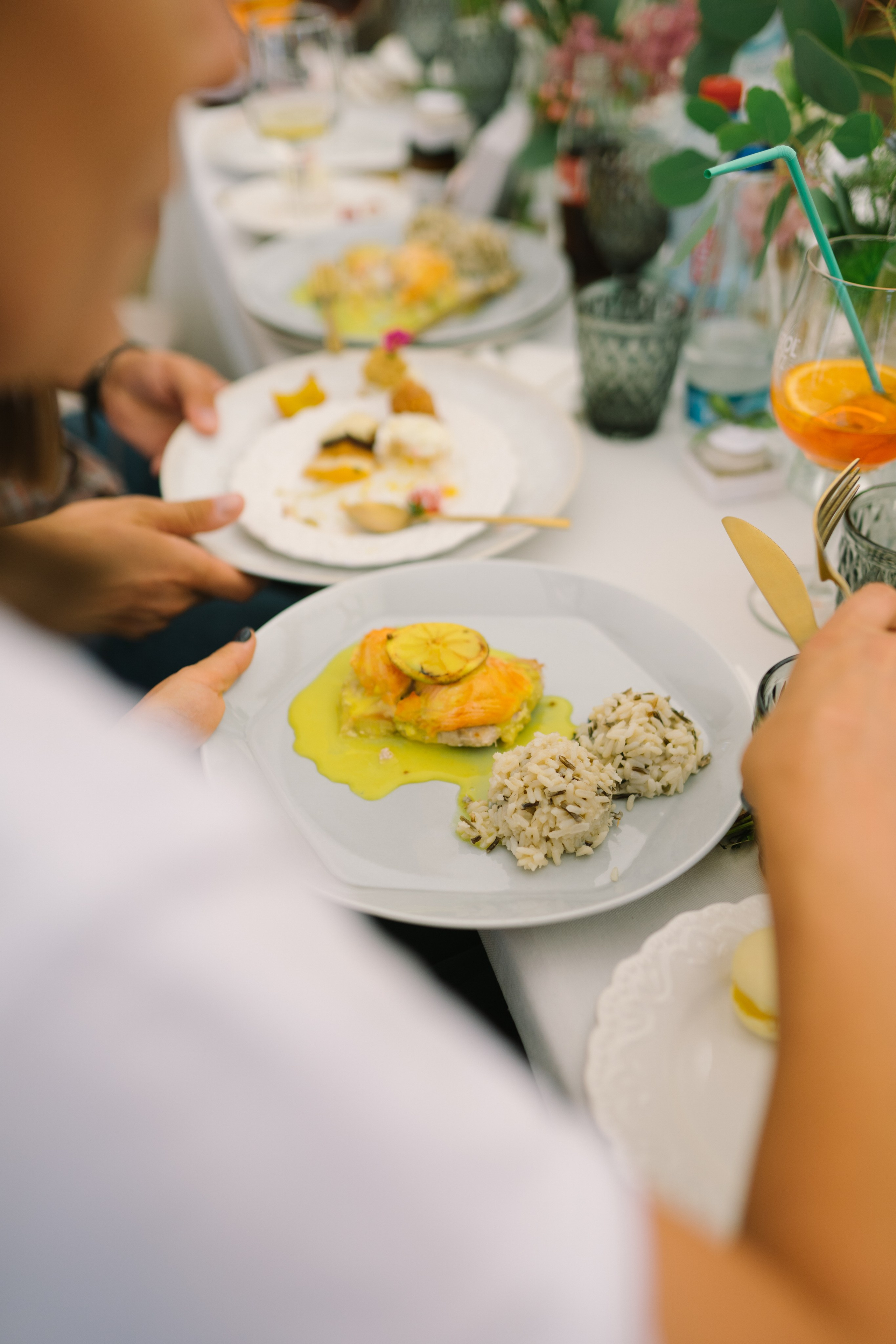 Fotografie de Eveniment Brașov: Povești Vizuale | Mădălina Beda. Madalina Beda- Artist vizual, fotograf, doula la nastere, consultant babywearing Brasov si in toata tara