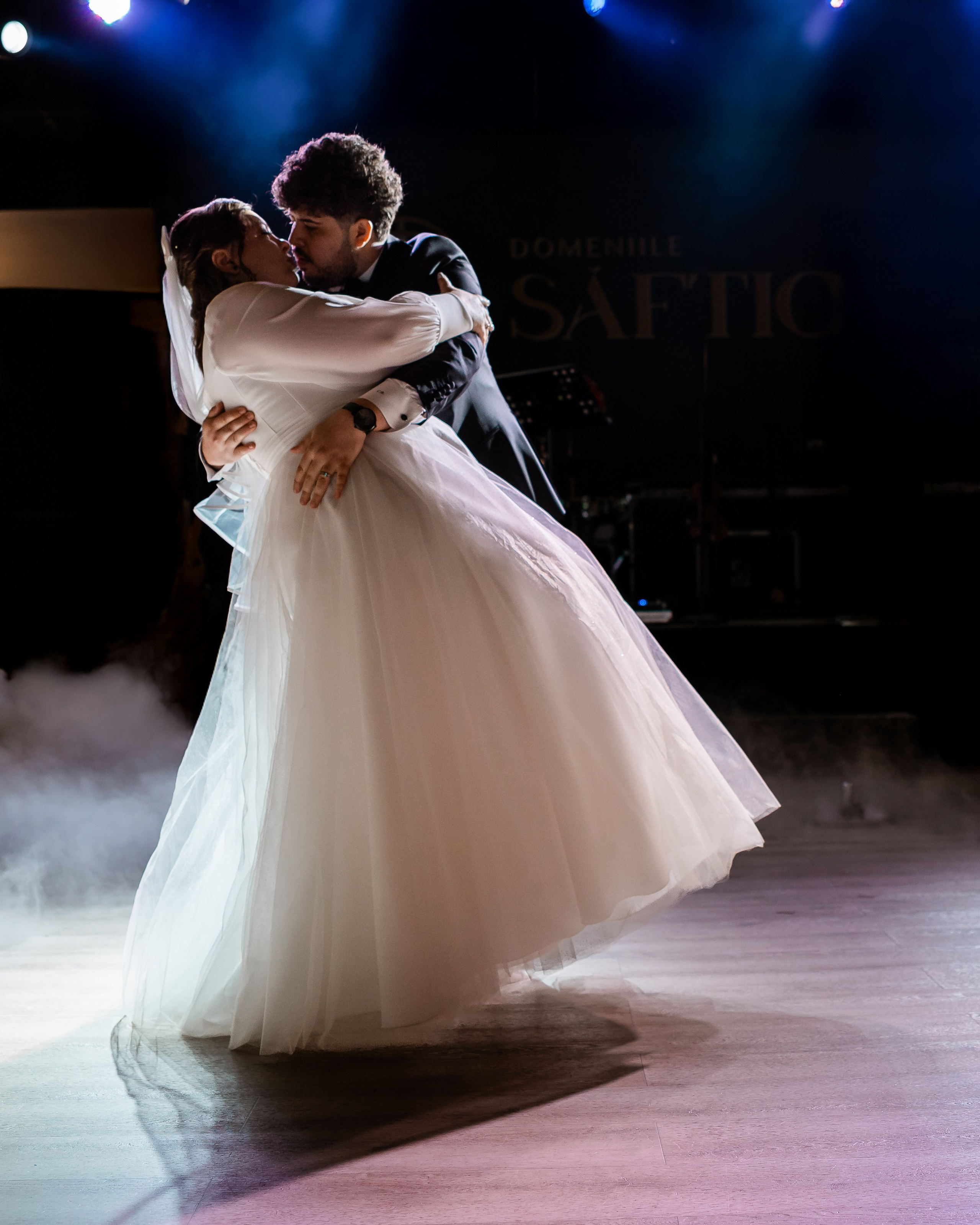 Andreea & Cătălin. Home