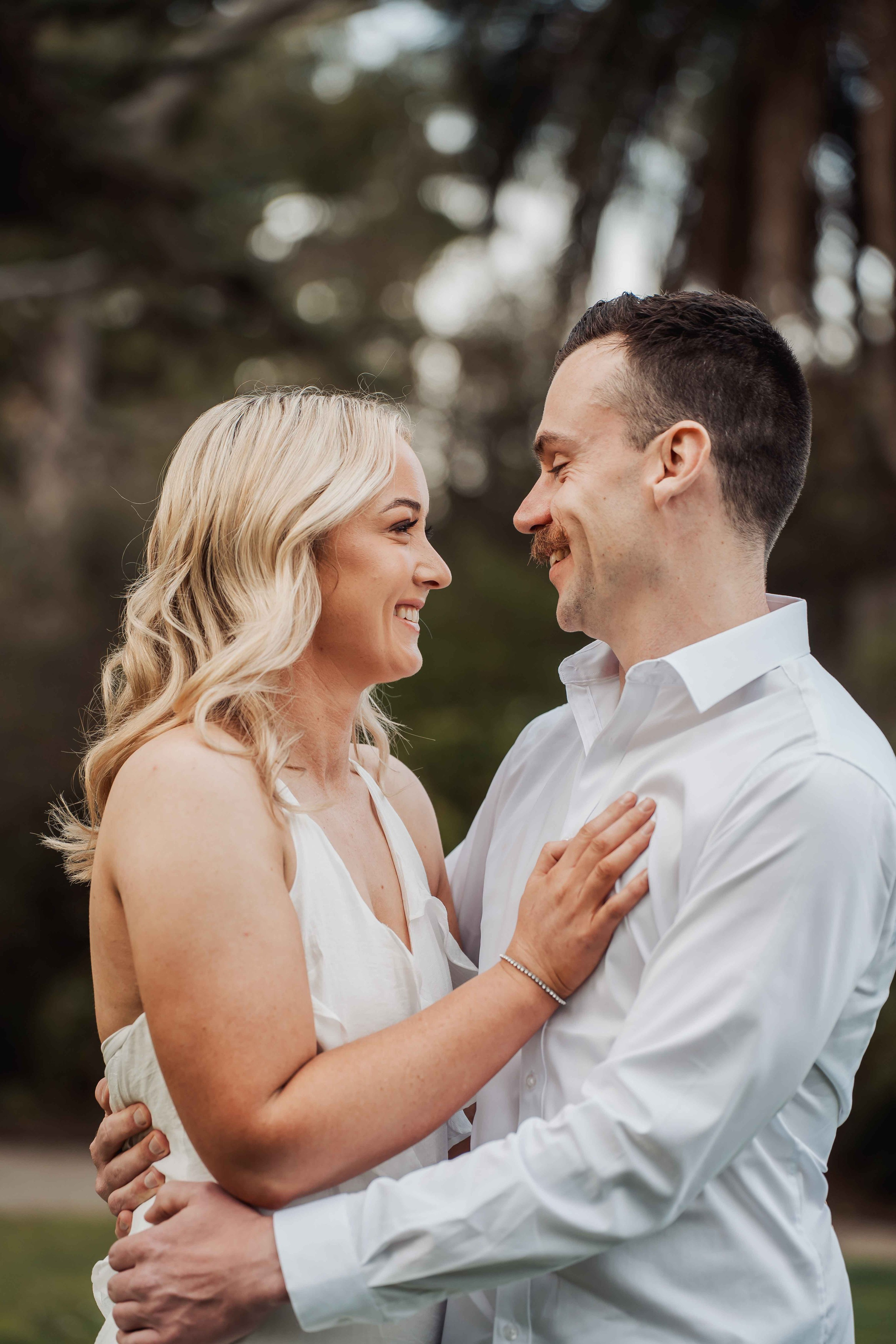 Melbourne pre-wedding photographer, engagement session Melbourne, pre-wedding shoot Victoria.