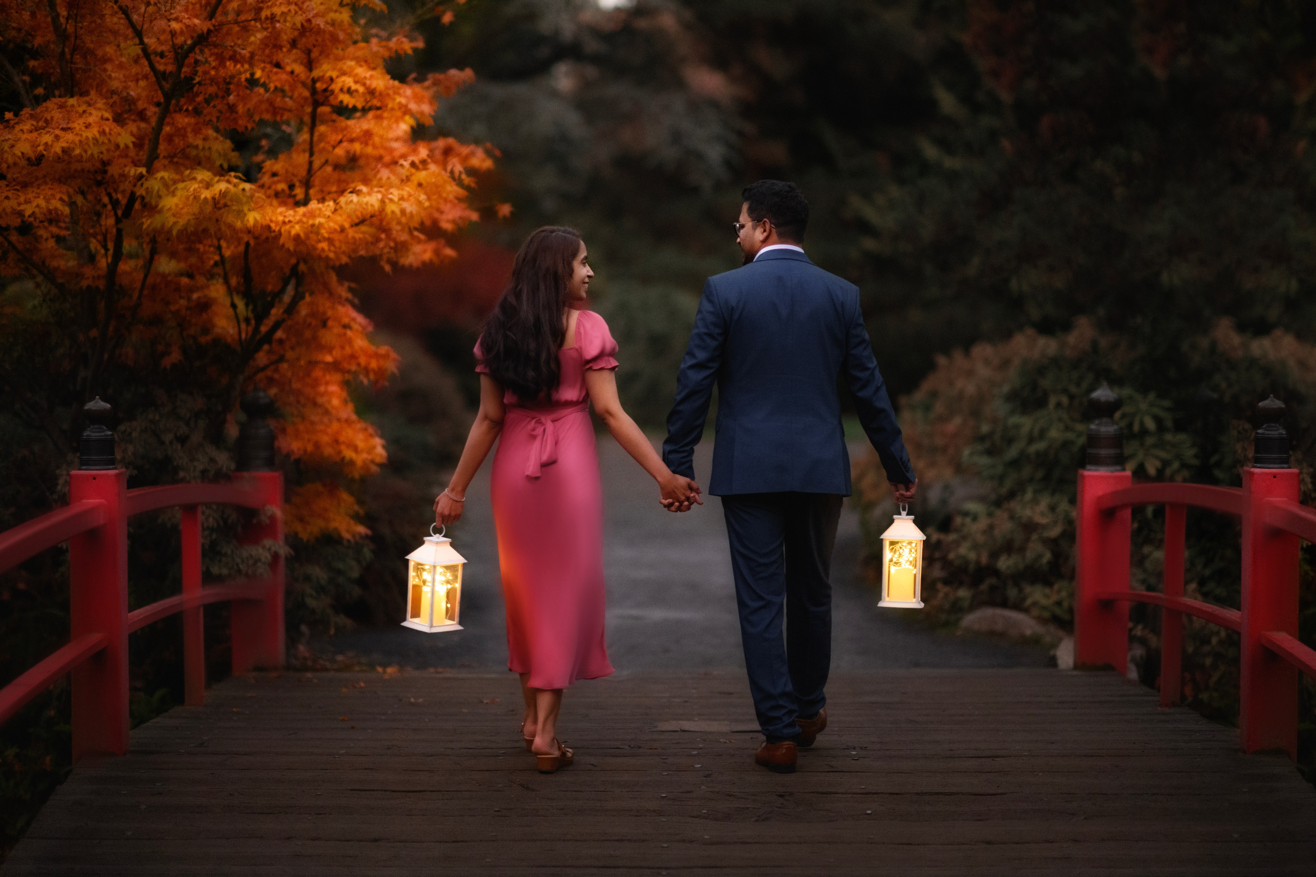 Maalvika with her fiance. Wedding & family photography in Seattle area. Helen Michelle photographer