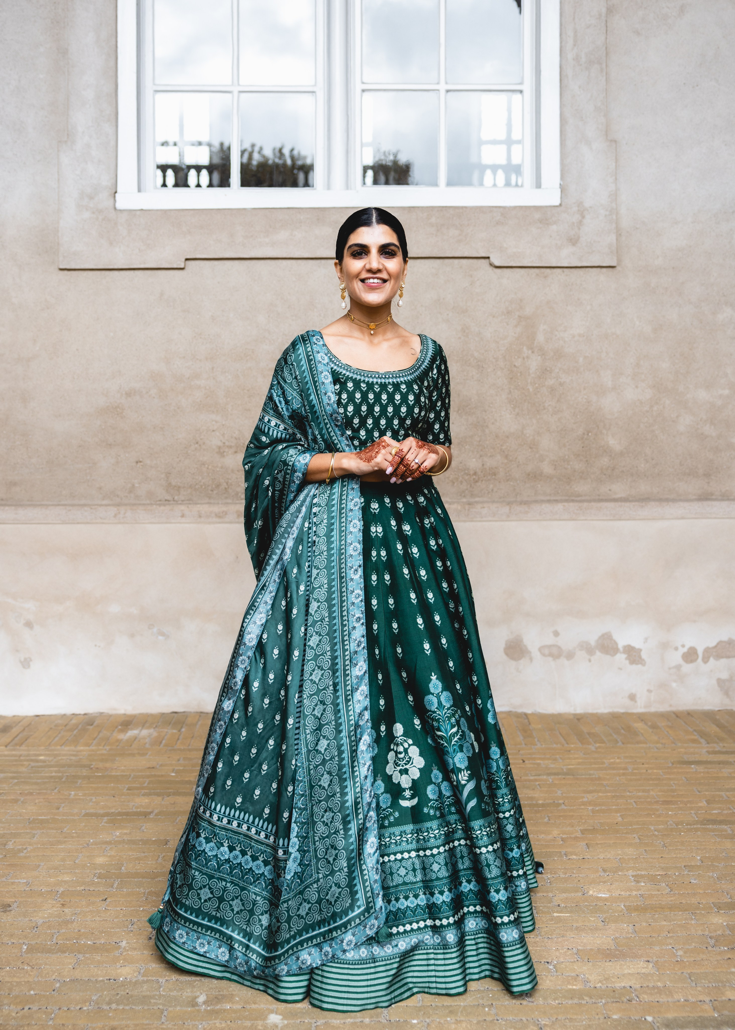 Indian style. Professional wedding photographer in Copenhagen, Denmark — Julia Byron