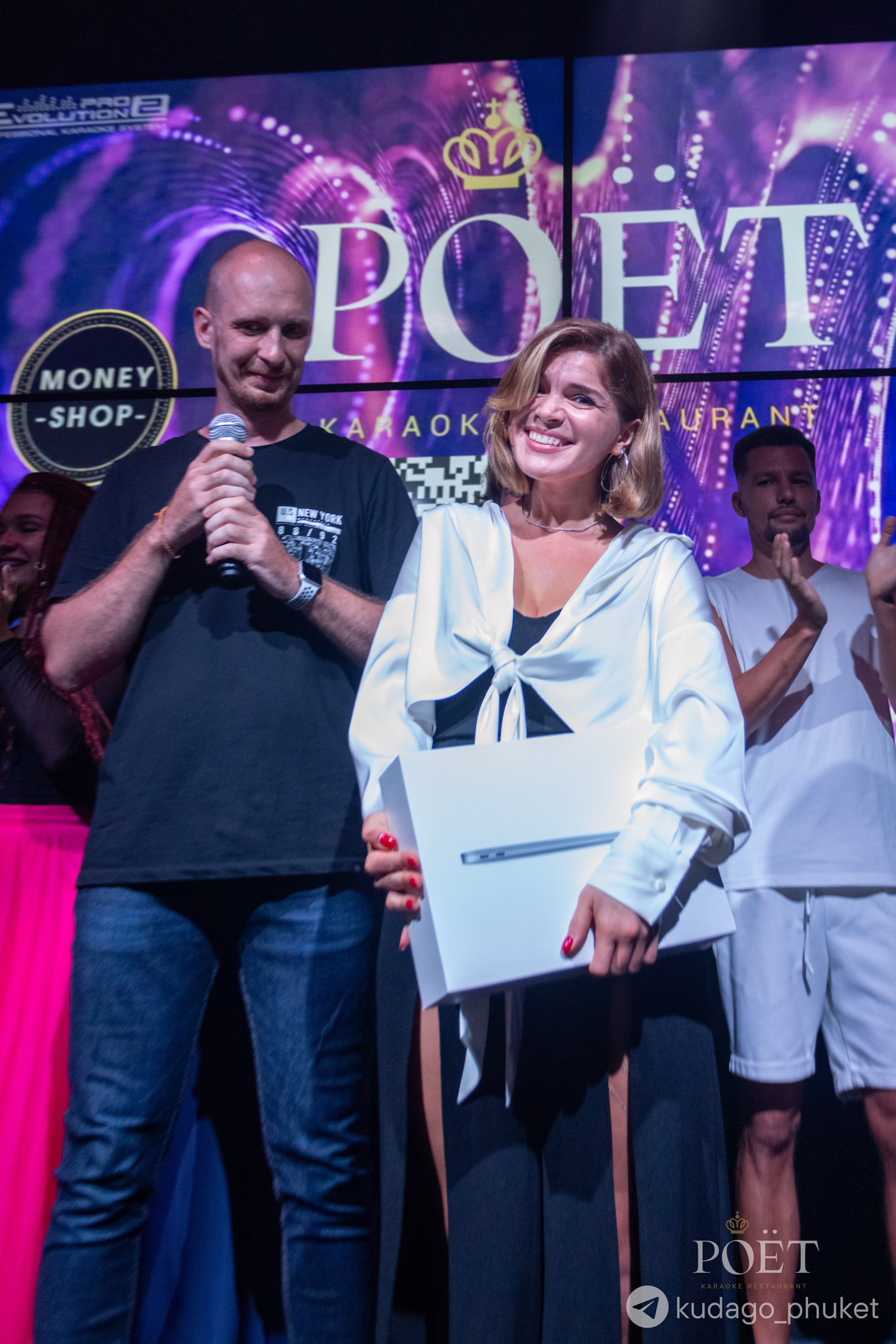 Вокальный конкурс POËT | Фоторепортаж | Афиша | DAVAYSXODIM.com PHUKET. АФИША|ФОТОРЕПОРТАЖИ|ИВЕНТЫ|ПХУКЕТ