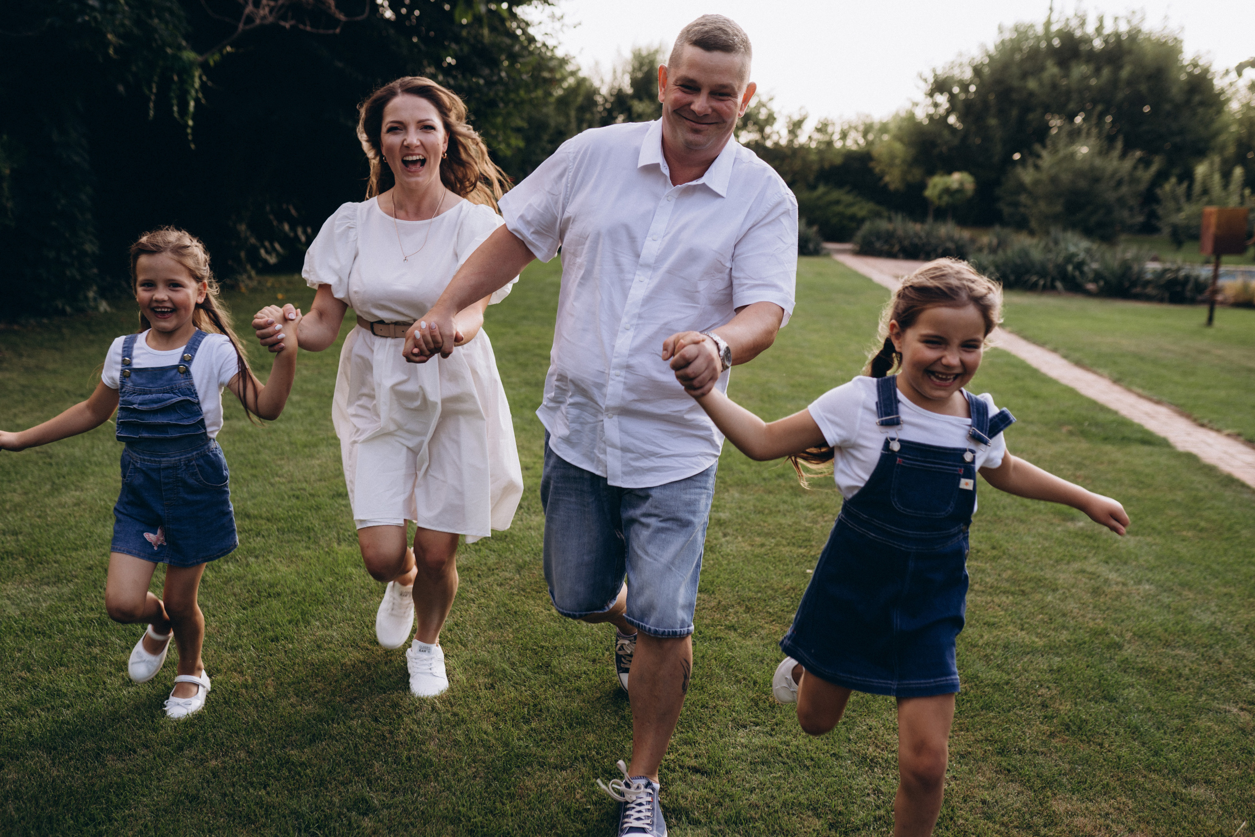 Family photoshoot. Wedding and family photographer Ireland