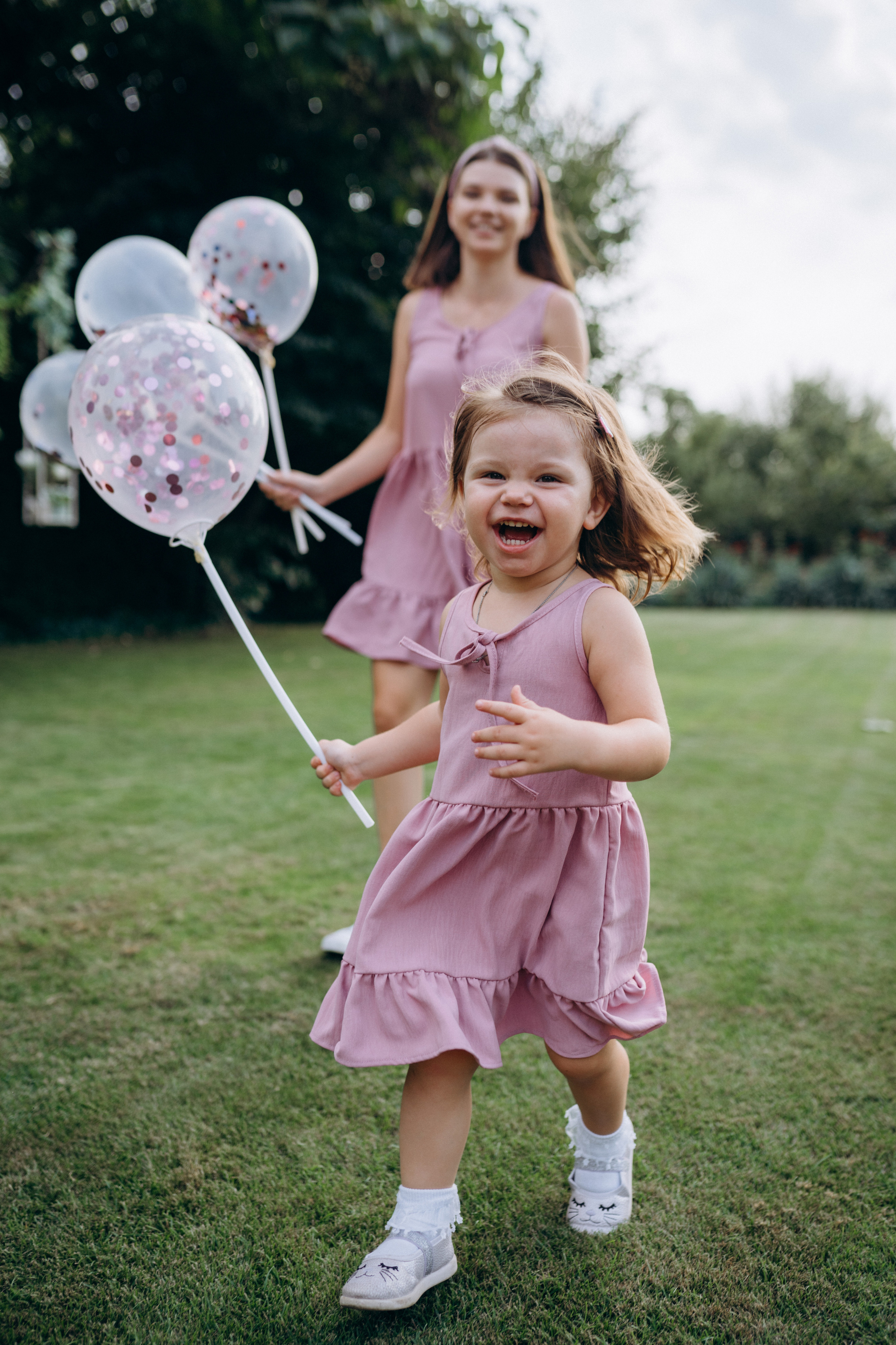 Family photoshoot. Wedding and family photographer Ireland