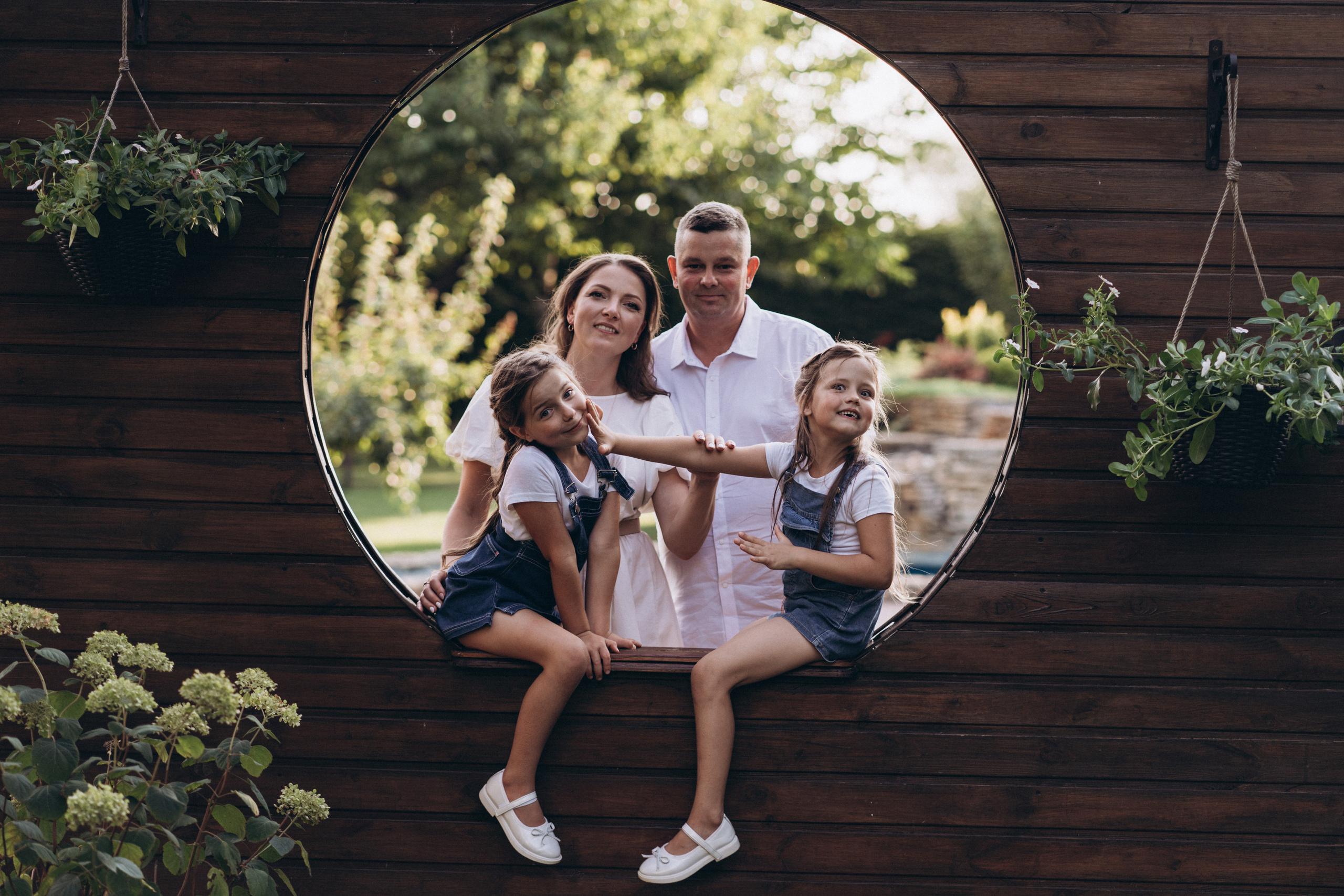 Family photoshoot. Wedding and family photographer Ireland