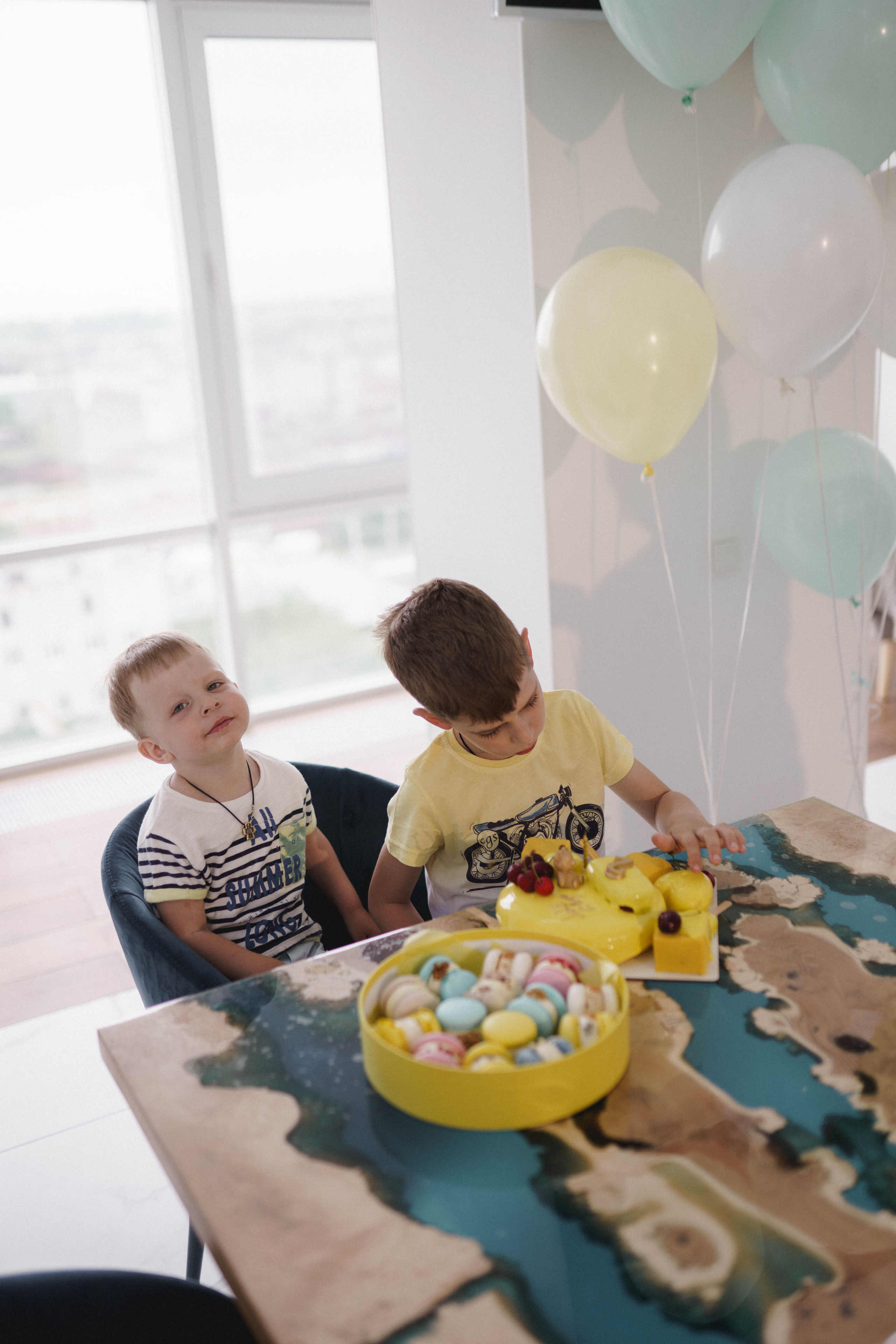 Family photoshoot. Wedding and family photographer Ireland