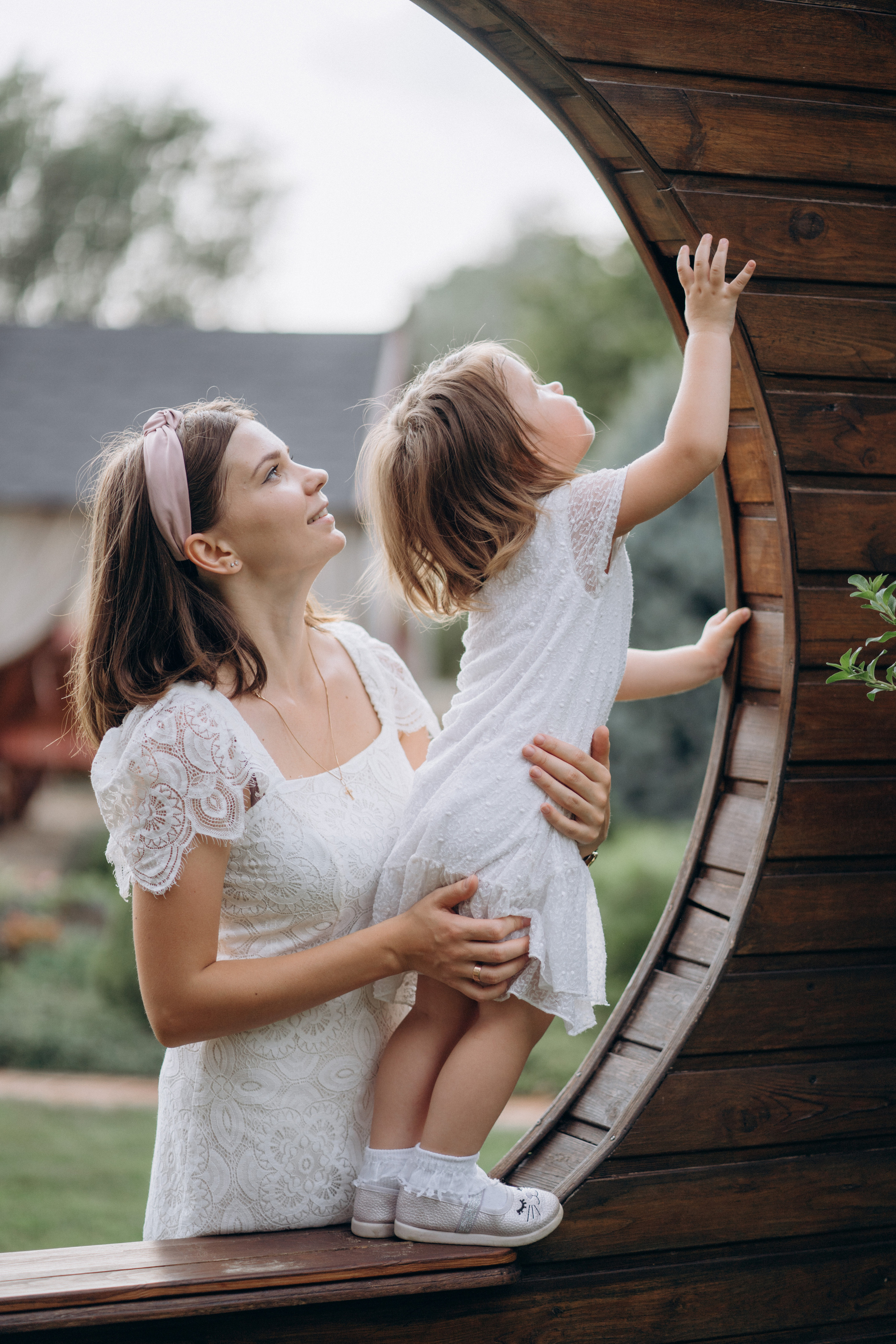 Family photoshoot. Wedding and family photographer Ireland
