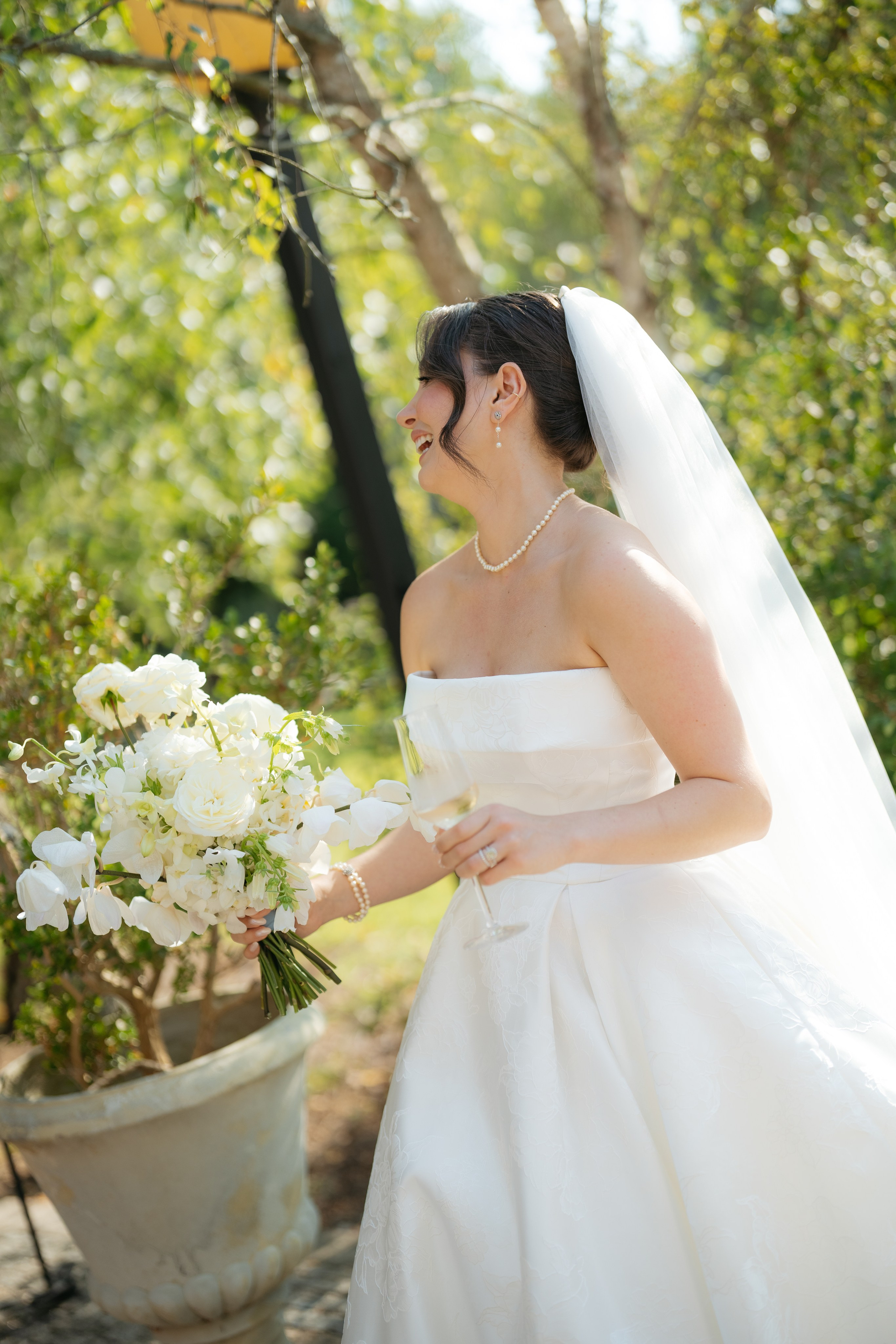 André and Gabrielle | A Timeless Garden Wedding at the Aqueduct